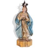 Virgen en terracota. Trabajo italiano, S. XVIII - XIX Medidas: 45 cm.
