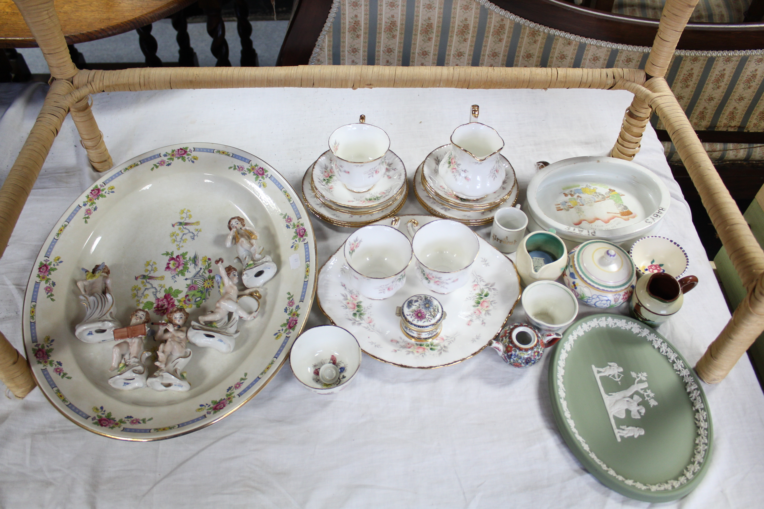 A Paragon bone china “Affection” pattern seventeen piece part tea service; & various other items - Image 2 of 3