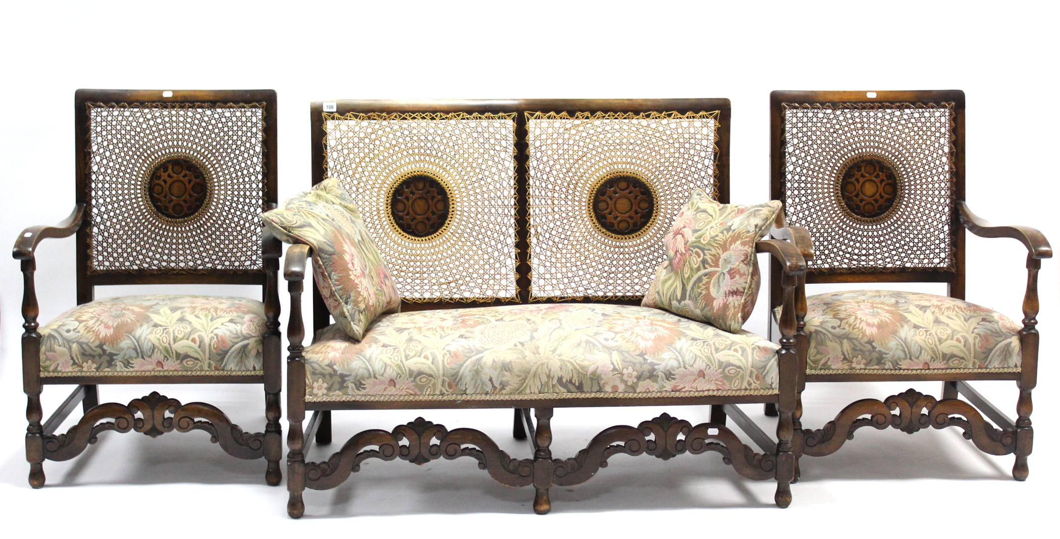 An early-mid 20th century oak-frame three-piece lounge suite comprising a two-seater settee inset - Image 2 of 2