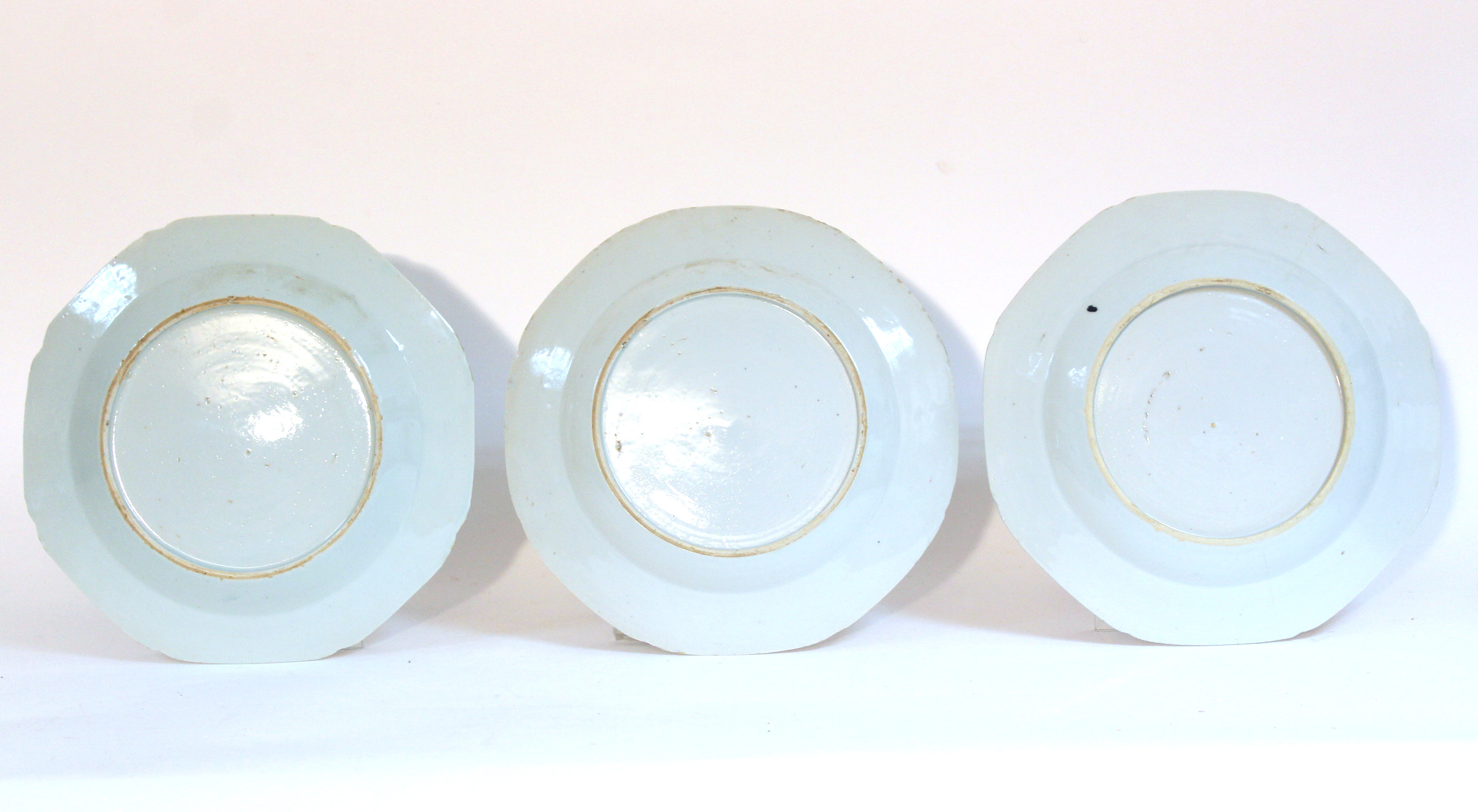 A set of six 18th century Chinese blue-&-white porcelain 9” octagonal plates with formal landscape - Image 4 of 5