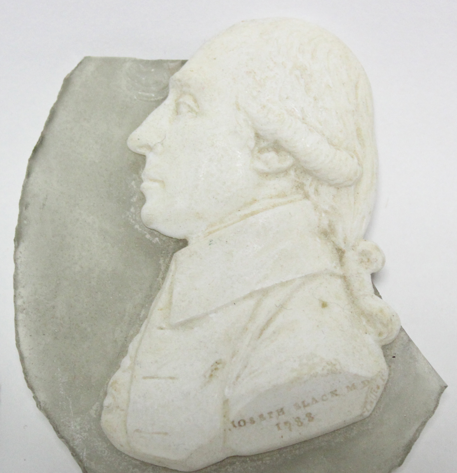 JAMES TASSIE (1735-1799). An opaque white glass-paste portrait miniature of Joseph Black MD (1728- - Image 2 of 4