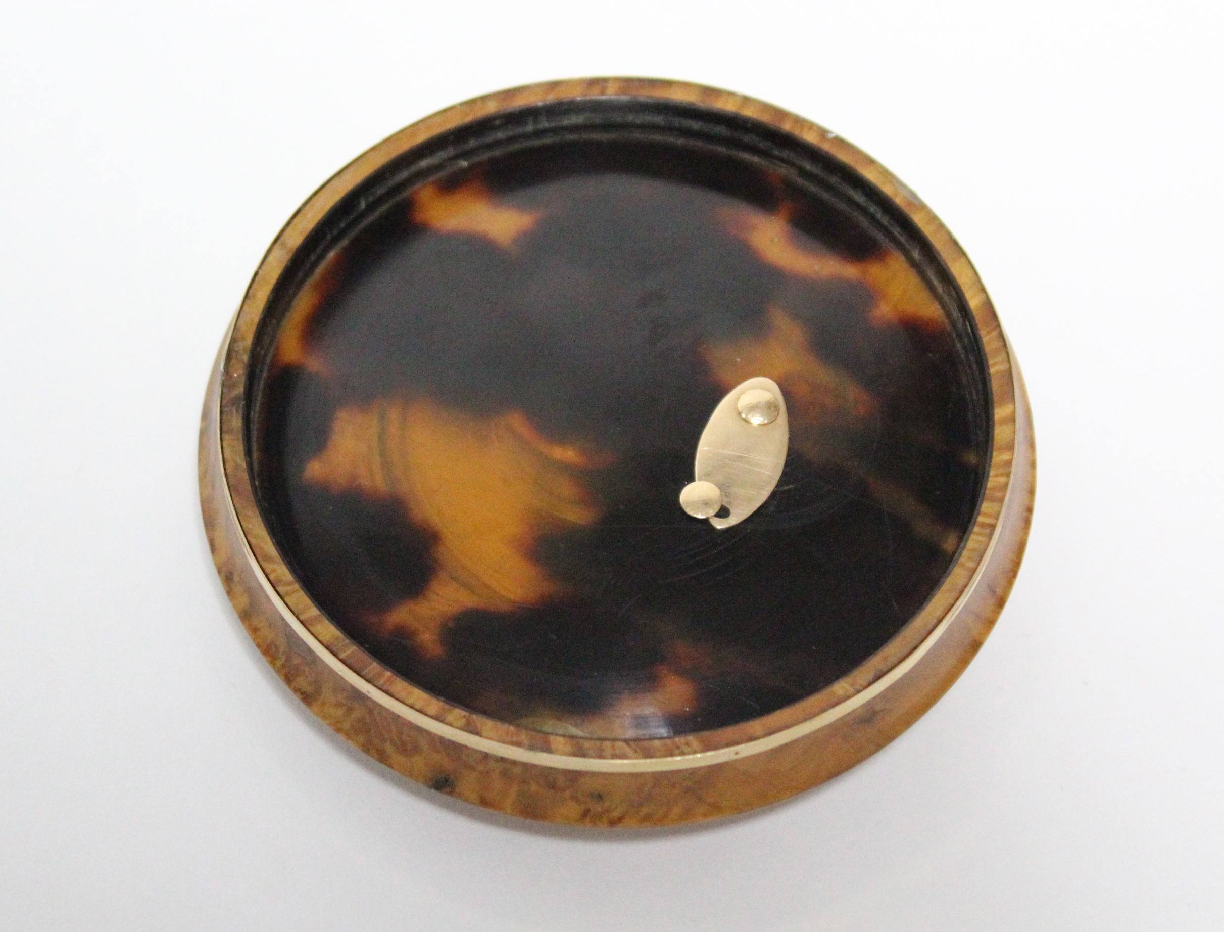 An early 19th century burr-maple flat circular box with tortoiseshell lined interior, the - Image 6 of 7