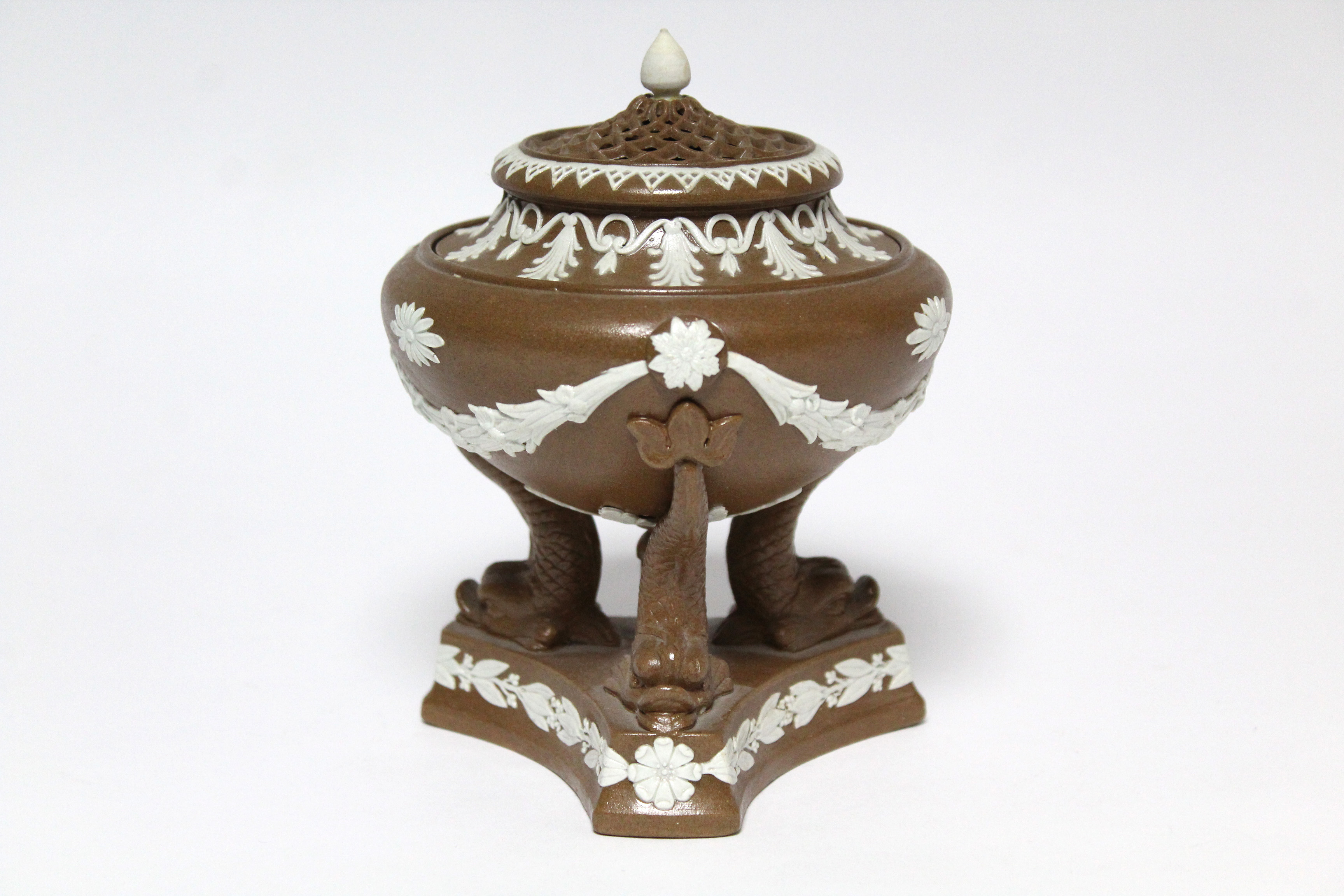 A buff-ground pot pourri vase of classical urn design with applied white swags & anthemions, pierced - Image 2 of 3