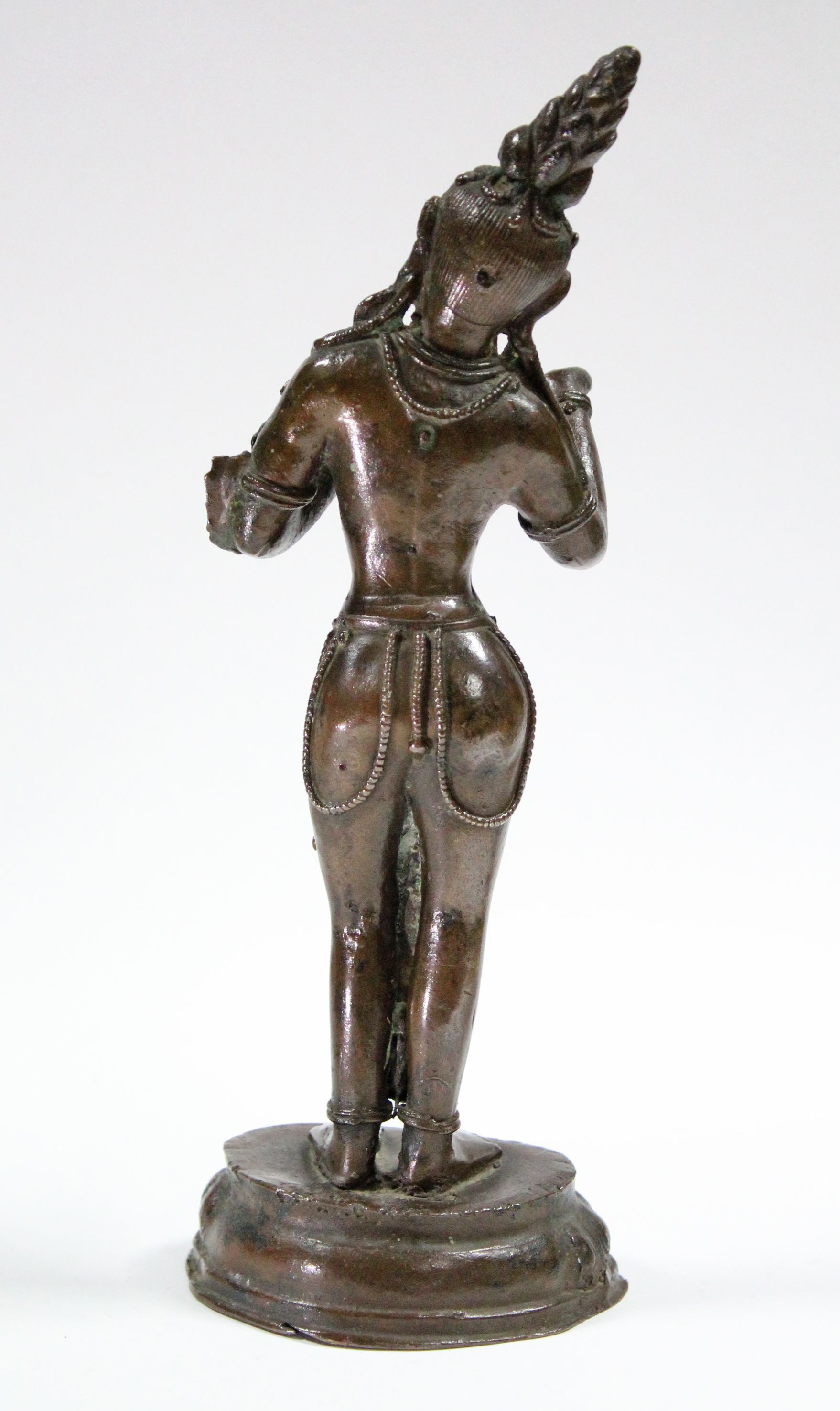 A Sino-Tibetan bronze standing figure of a Bodhisattva, with head tilted to the right, hands - Image 4 of 5