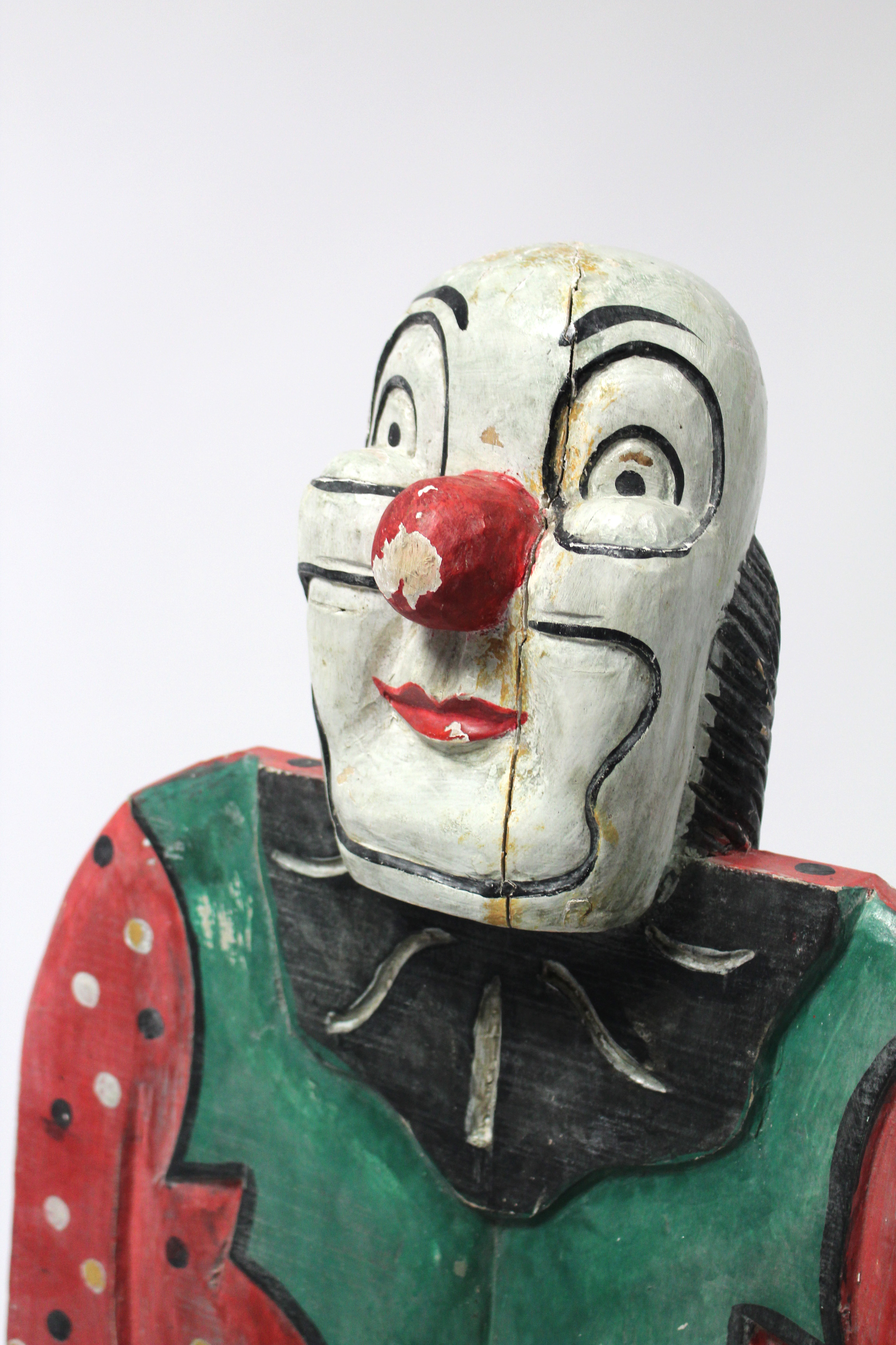 AN EARLY/MID 20th CENTURY PAINTED WOODEN NOVELTY CIRCUS/FAIRGROUND “CLOWN” CHAIR, 42½” HIGH. - Image 4 of 7