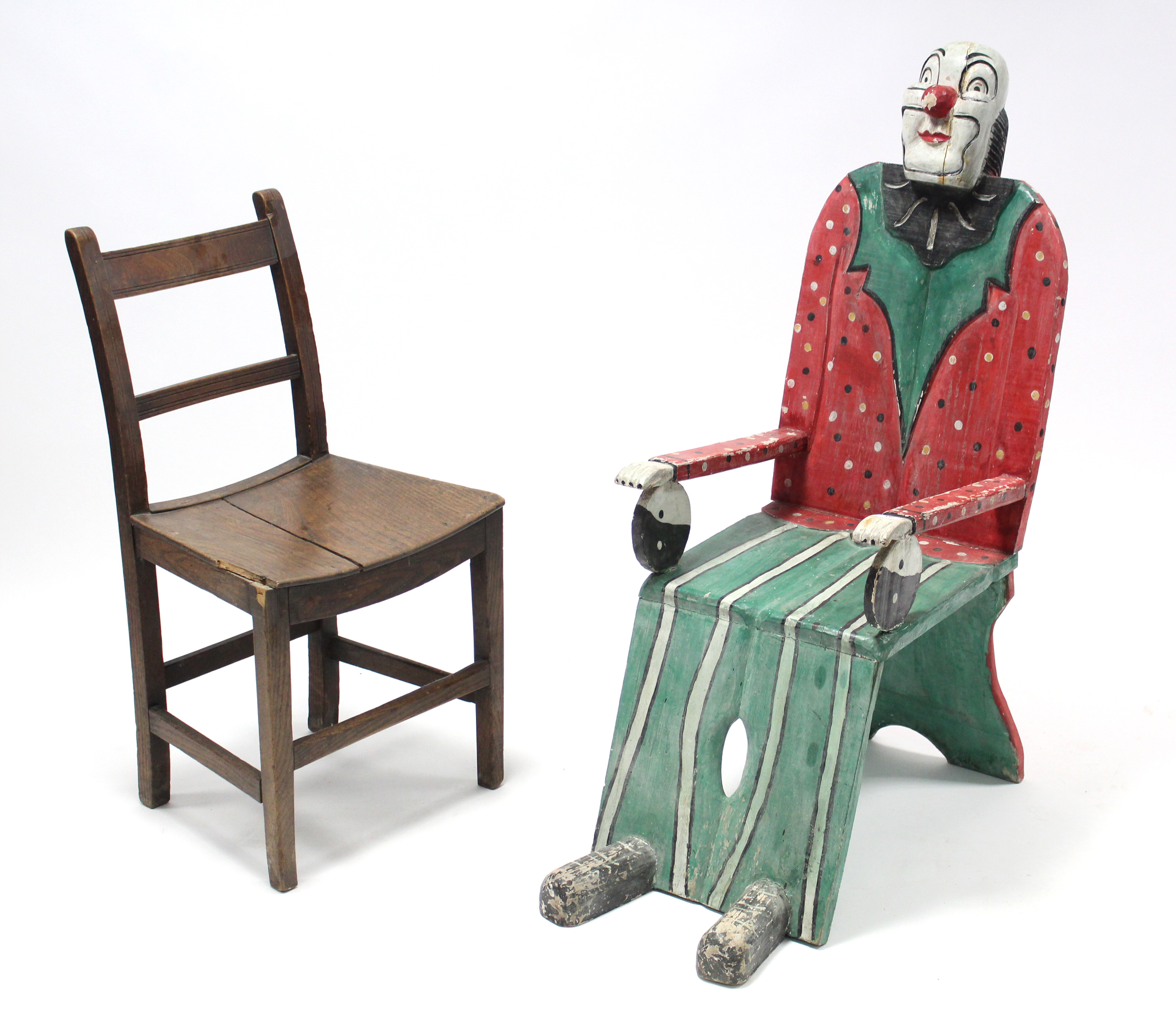 AN EARLY/MID 20th CENTURY PAINTED WOODEN NOVELTY CIRCUS/FAIRGROUND “CLOWN” CHAIR, 42½” HIGH. - Image 2 of 7