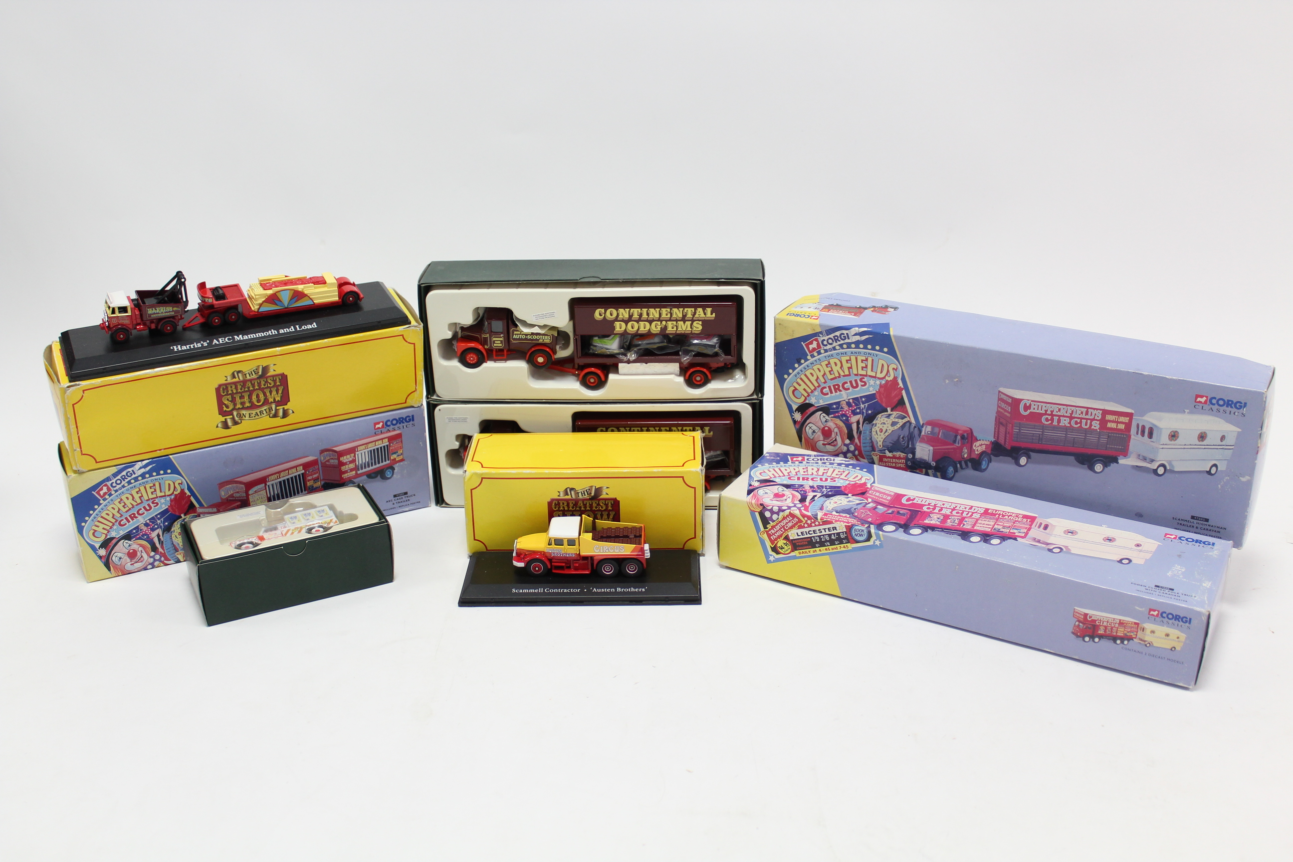 Three Corgi Classics “Chipperfields Circus” scale models “Scammell Highwayman Trailer & Caravan”, “