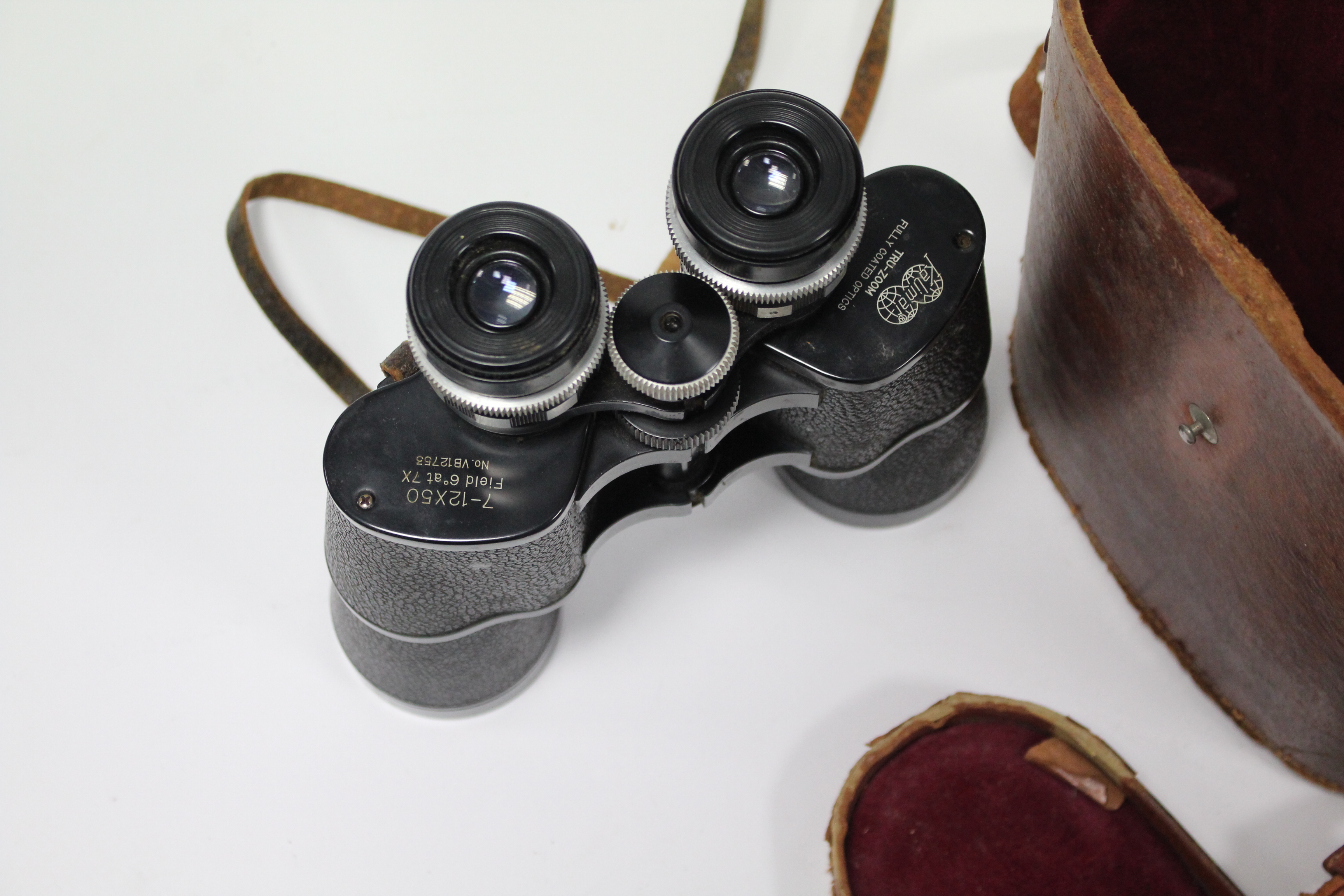 A pair of Kalimar Tru-Zoom 7-12 x 50mm filed glasses with leather case. - Image 2 of 3