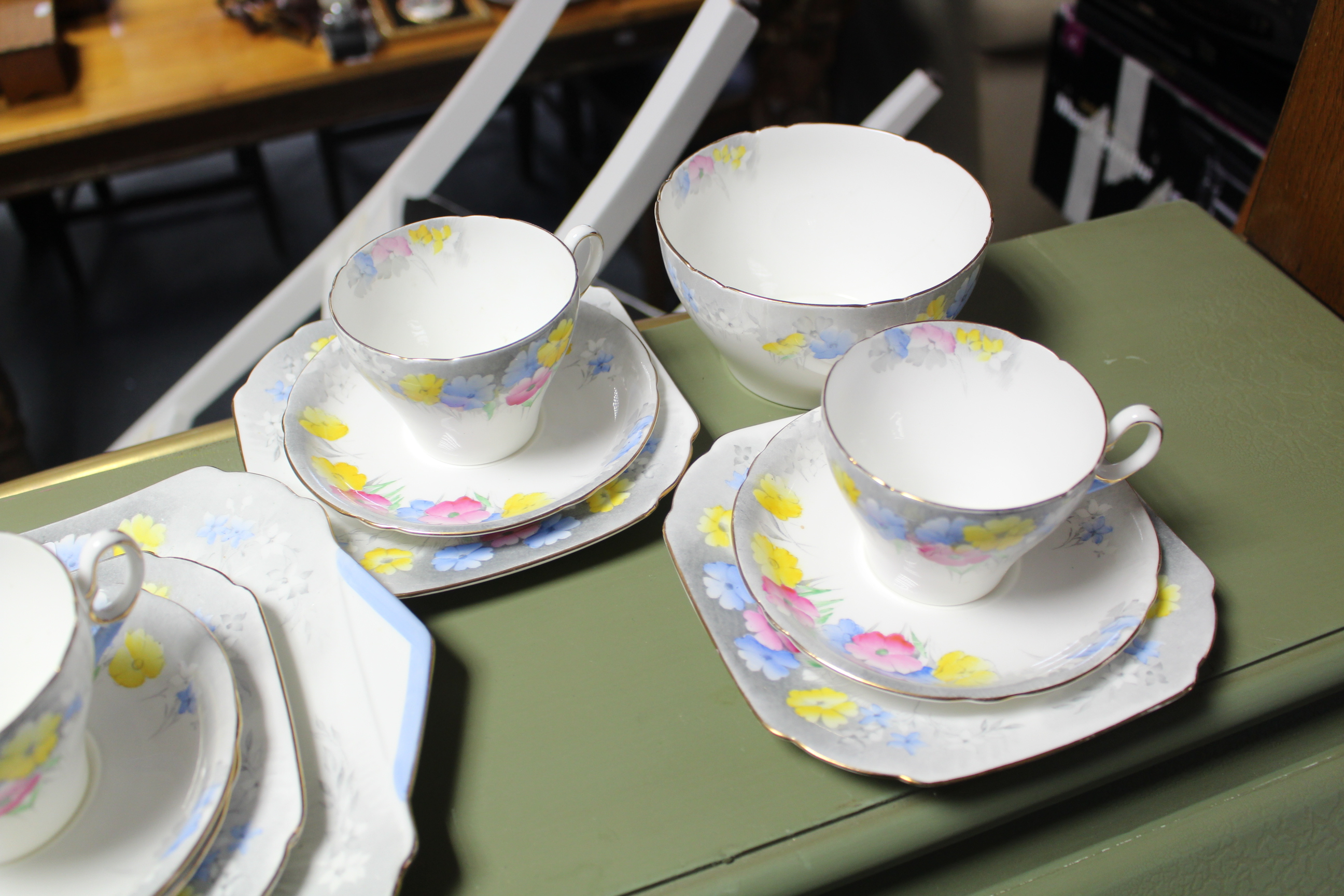 A Shelley bone china floral decorated twenty-one piece tea service (settings four six); together - Image 3 of 8