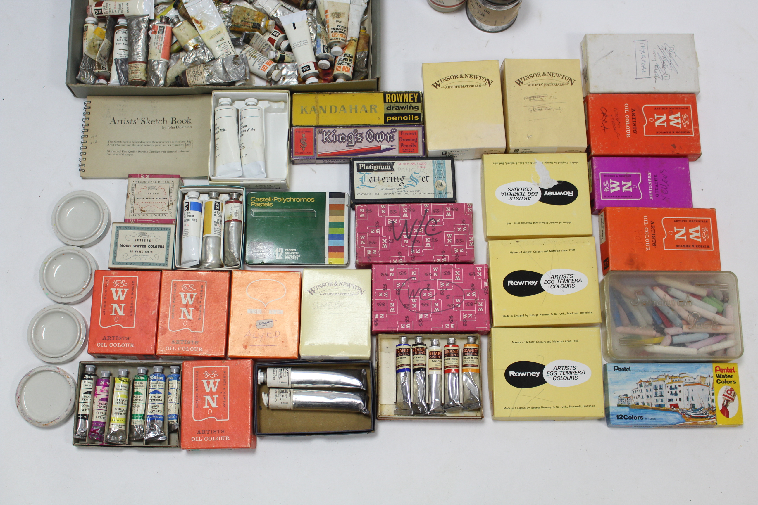 Various artist’s paint sets; & various other artist’s accessories.