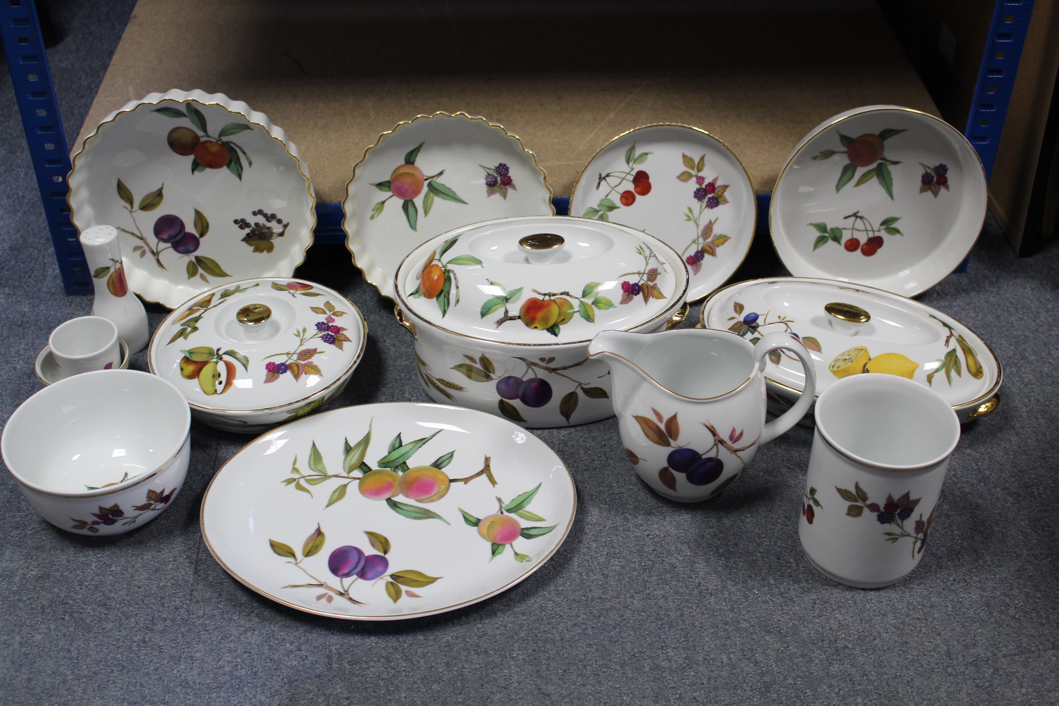 Fourteen items of Royal Worcester “Evesham” pattern oven-to-tableware & kitchenware.