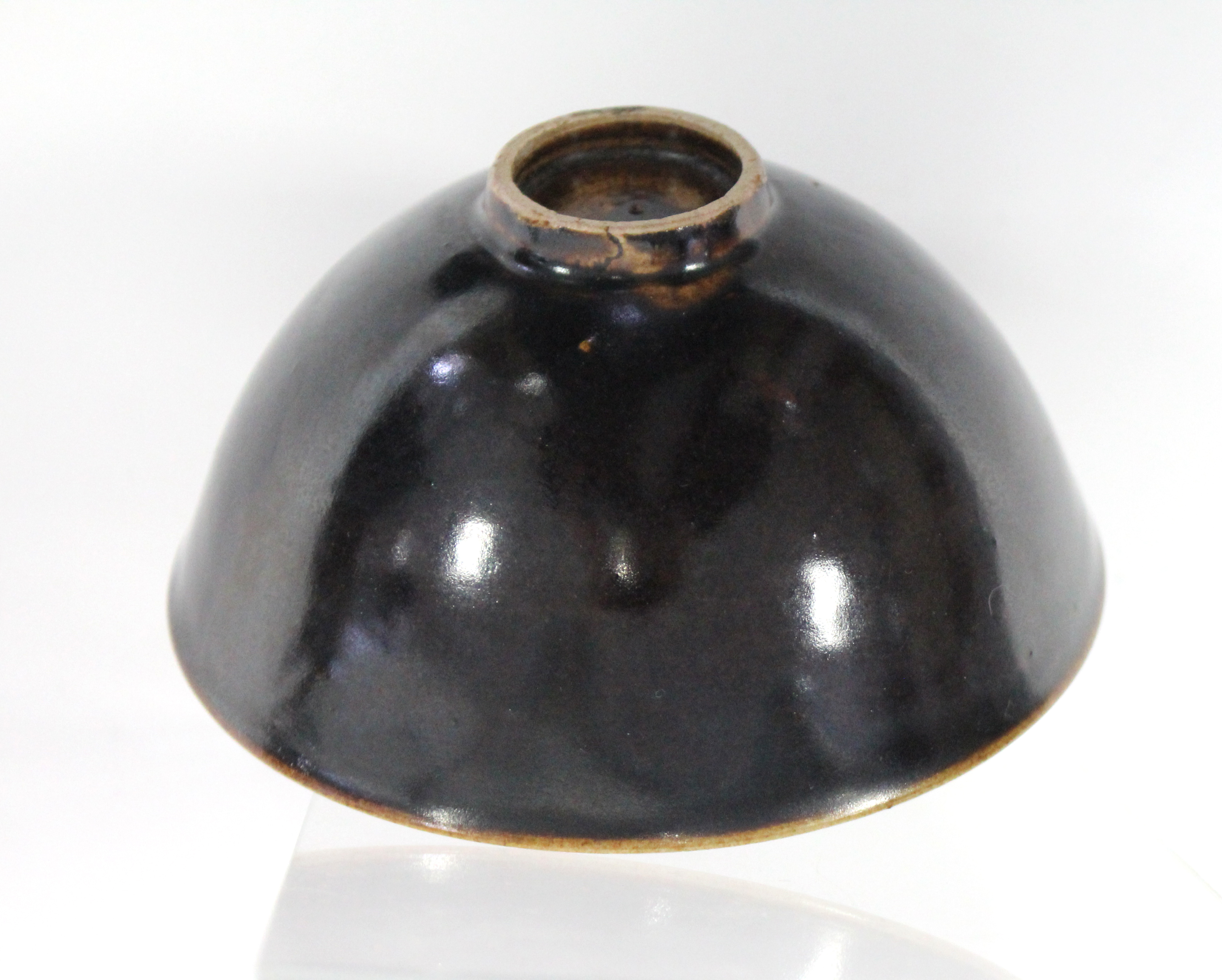 A finely potted Chinese small deep bowl with teadust-glazed interior, the exterior with rich brown - Image 6 of 6