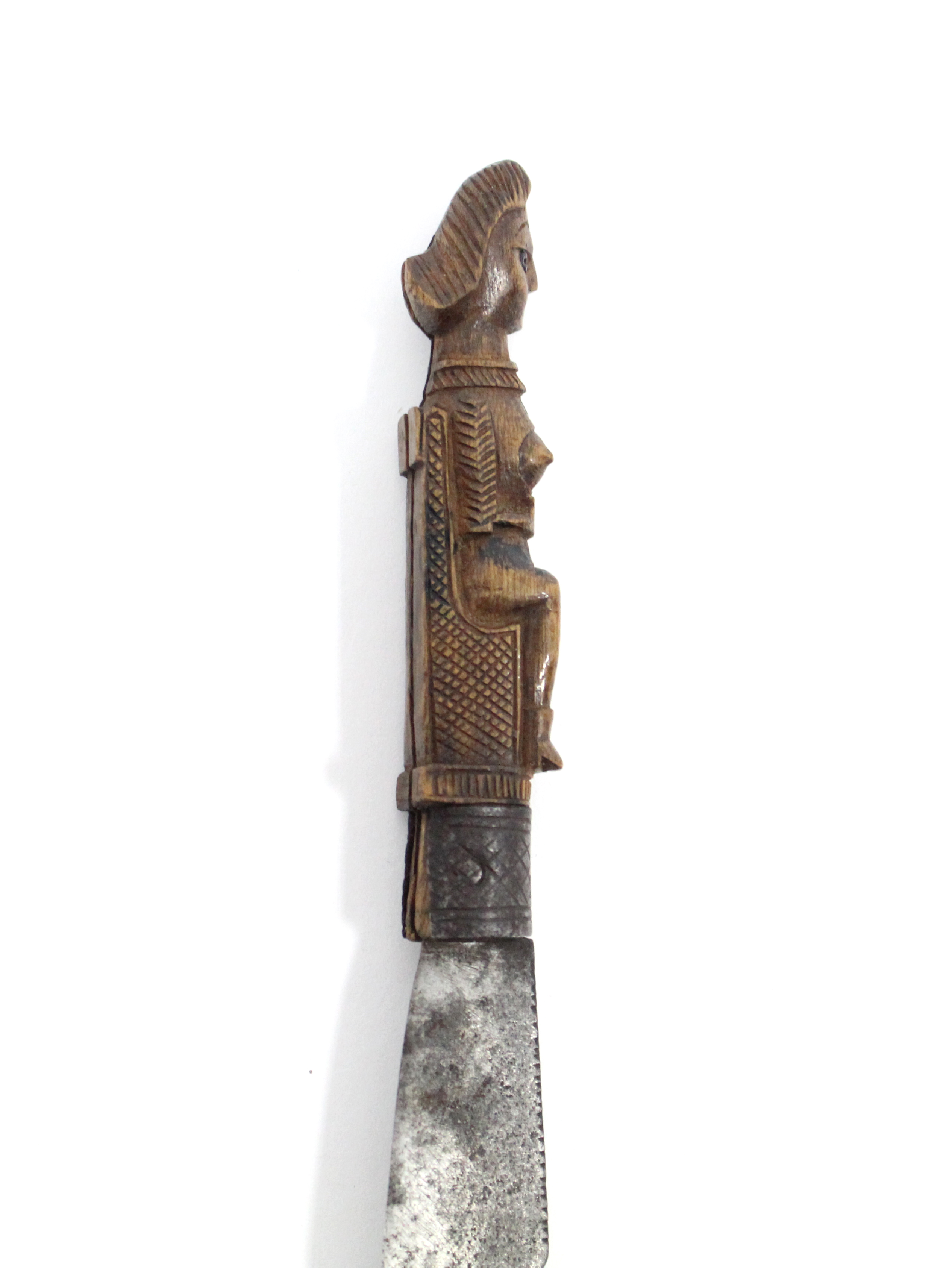 A LATE 18th/EARLY 19th century ‘PENNY’ KNIFE, the boxwood handle carved in the form of a seated - Image 2 of 4