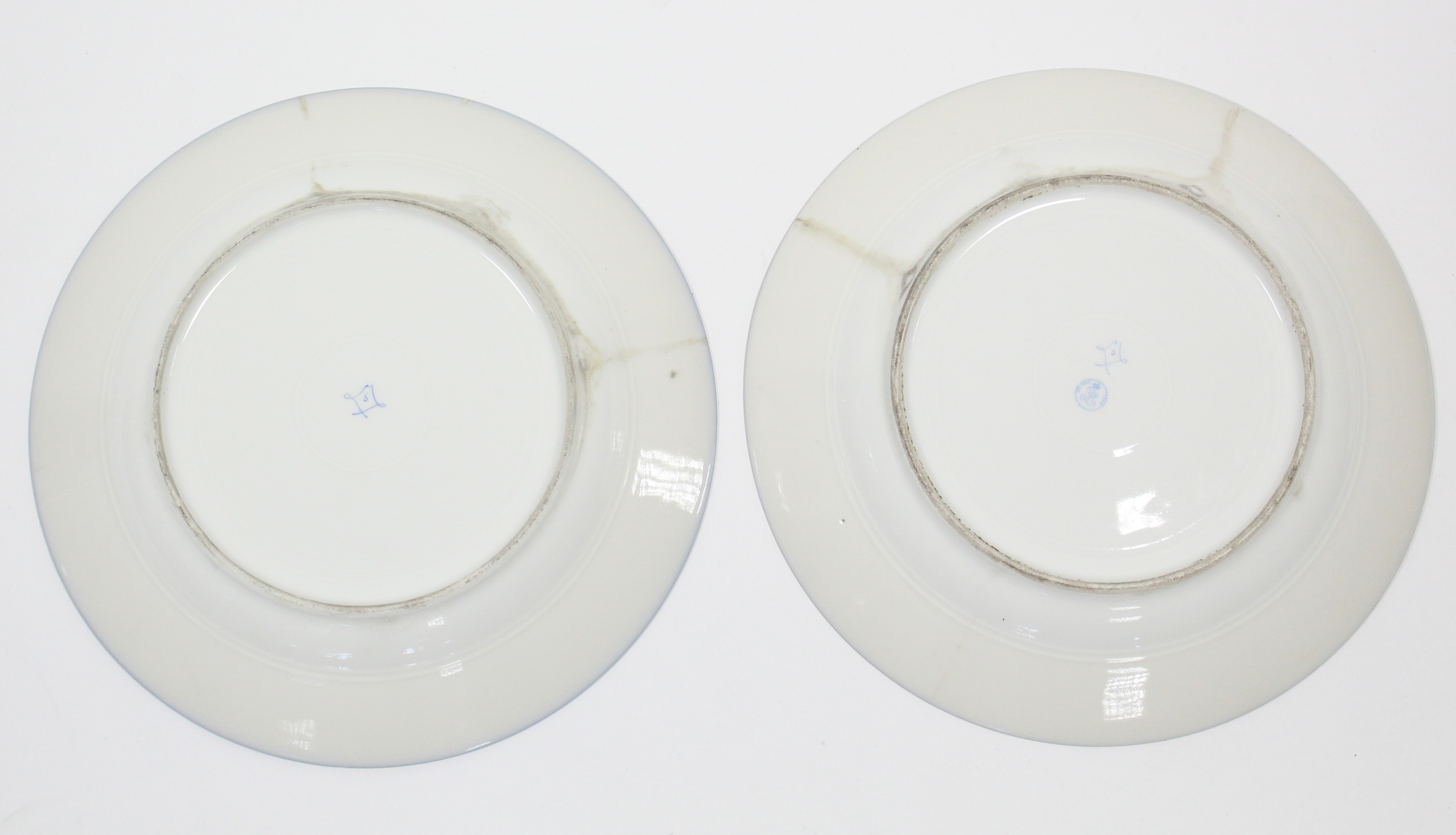 A pair of continental porcelain shallow dishes with Art Nouveau decoration of female busts - Image 2 of 2