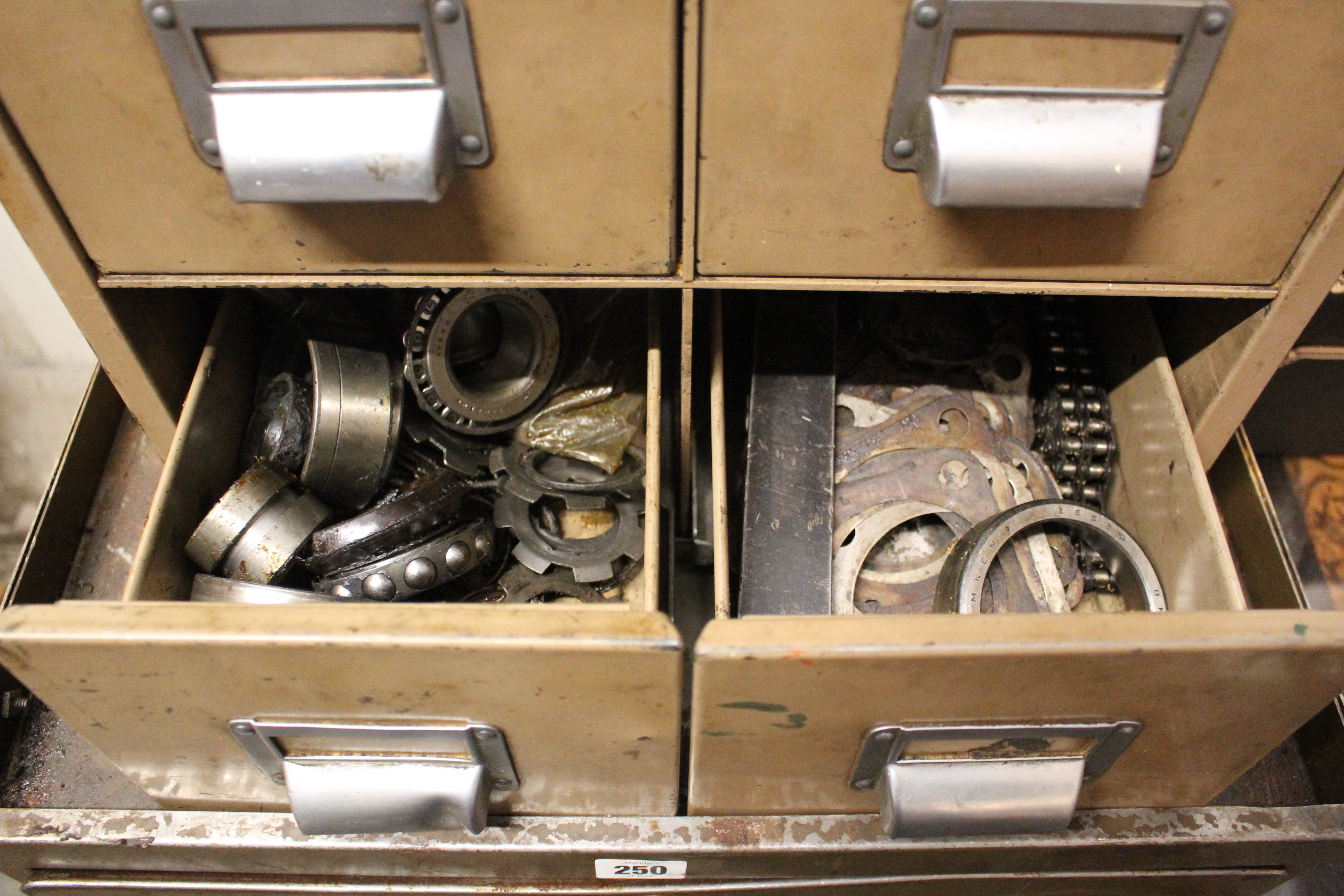 A light brown art-metal counter top chest, fitted two ranks of two short drawers, 15¾” wide x 13½” - Image 2 of 4