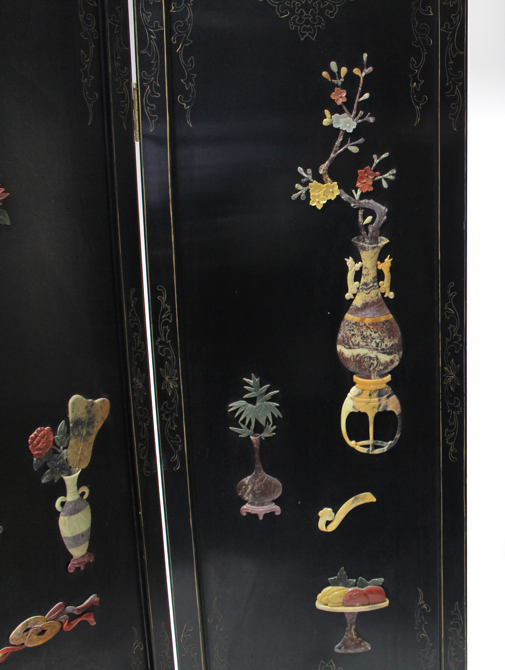 A Chinese black lacquered tall four-fold draught screen with coloured hardstone vase-of-flowers - Image 6 of 7