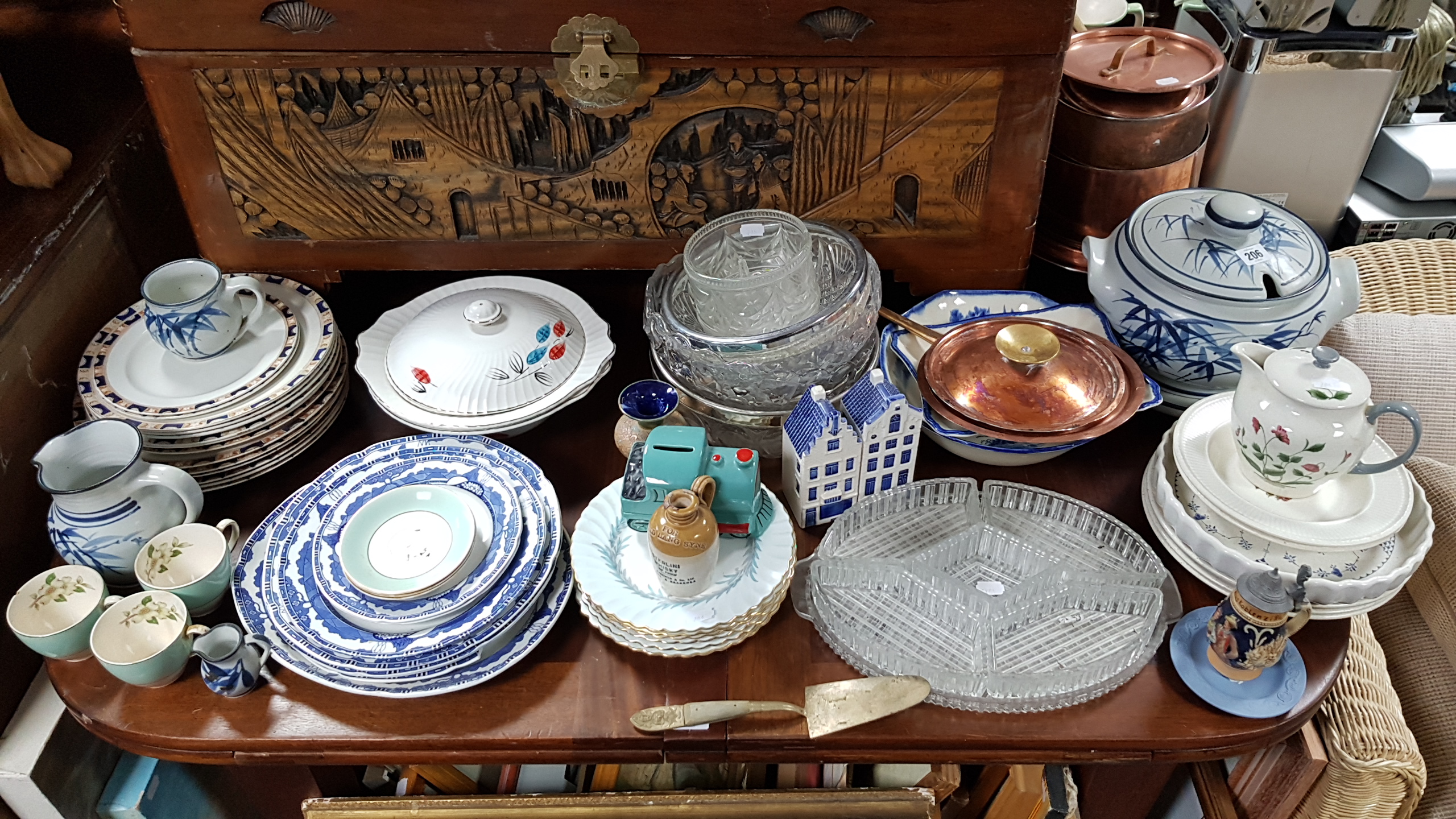 Various items of decorative china, pottery, metalware, etc. - Image 2 of 3