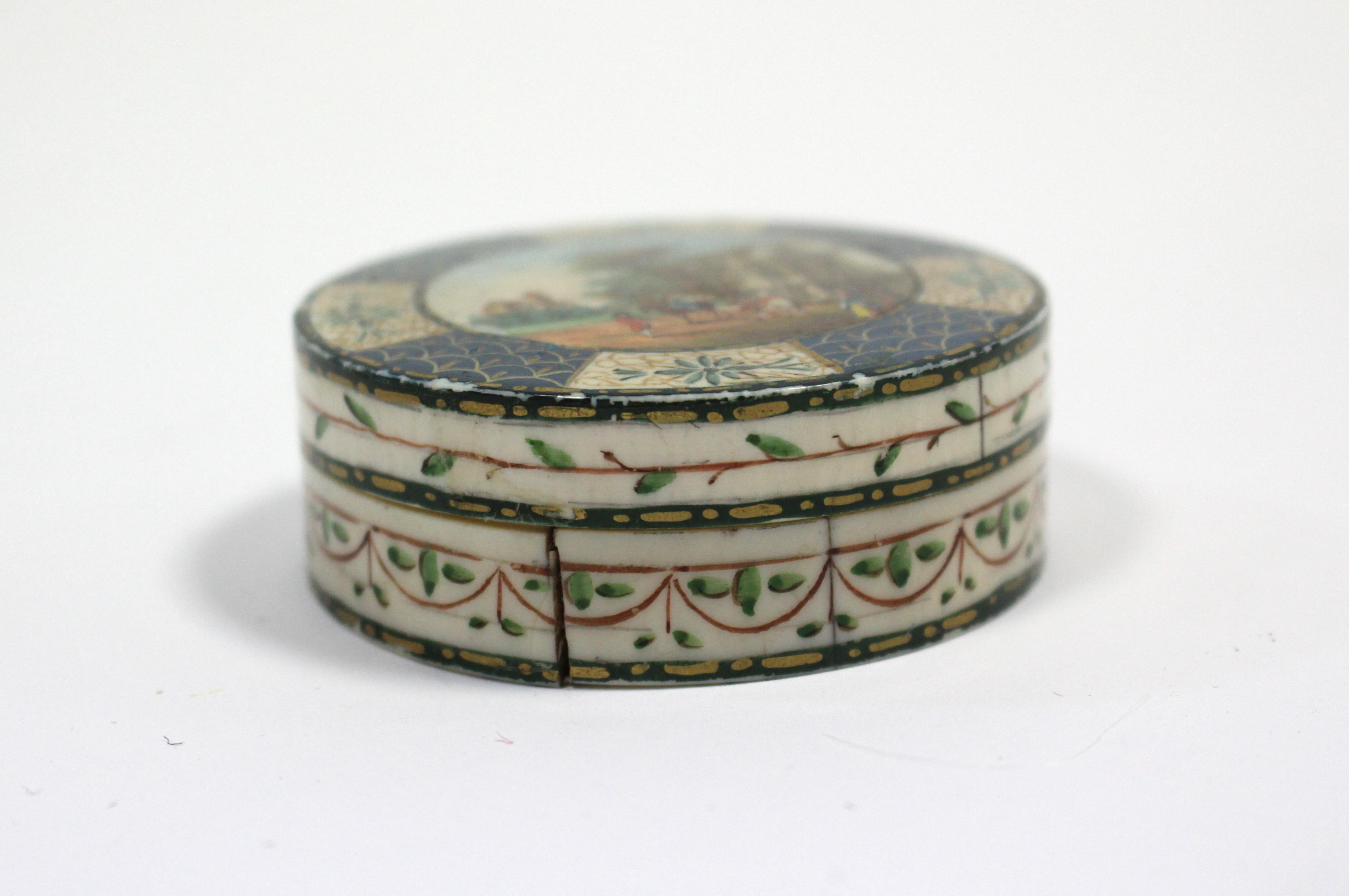 AN EARLY 19TH CENTURY FRENCH IVORY AND BONE DRUM-SHAPED BOX with painted decoration to the cover - Image 4 of 6