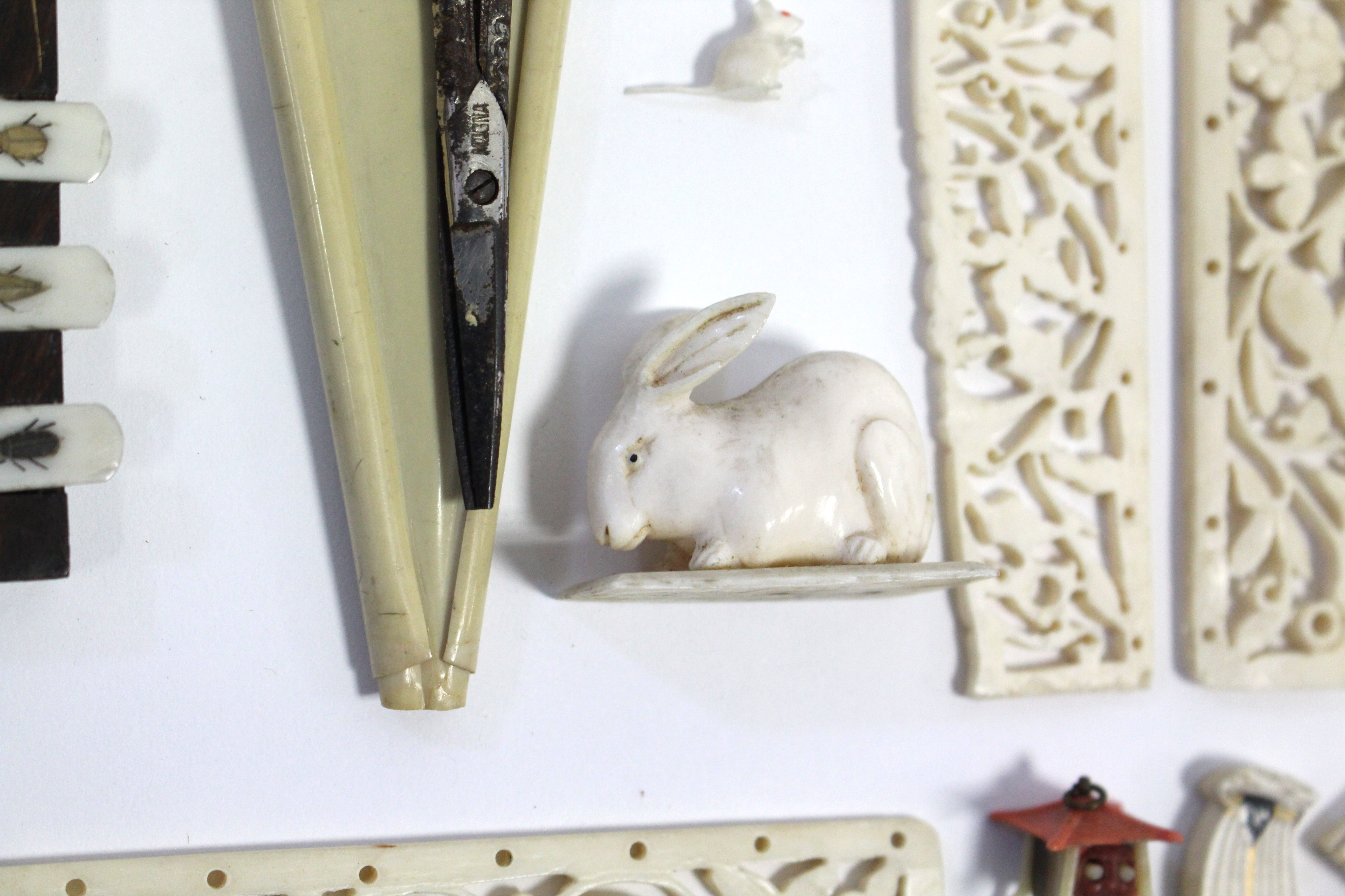 A Japanese Shibayama inlaid rosewood games marker with ivory inserts depicting assorted insects; - Image 3 of 6