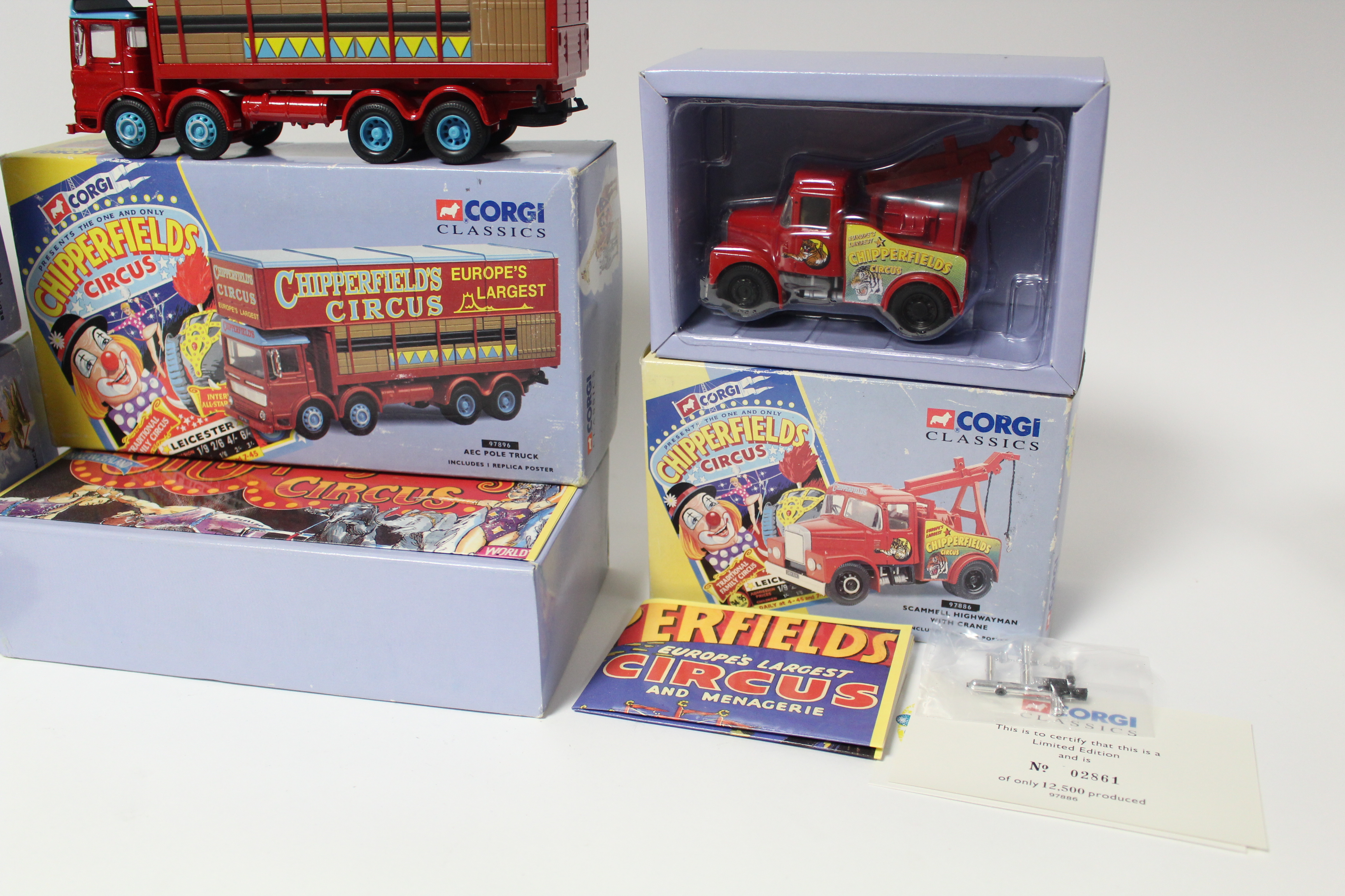 Four Corgi classics die-cast “Chipperfields Circus” vehicles, all boxed. - Image 2 of 5