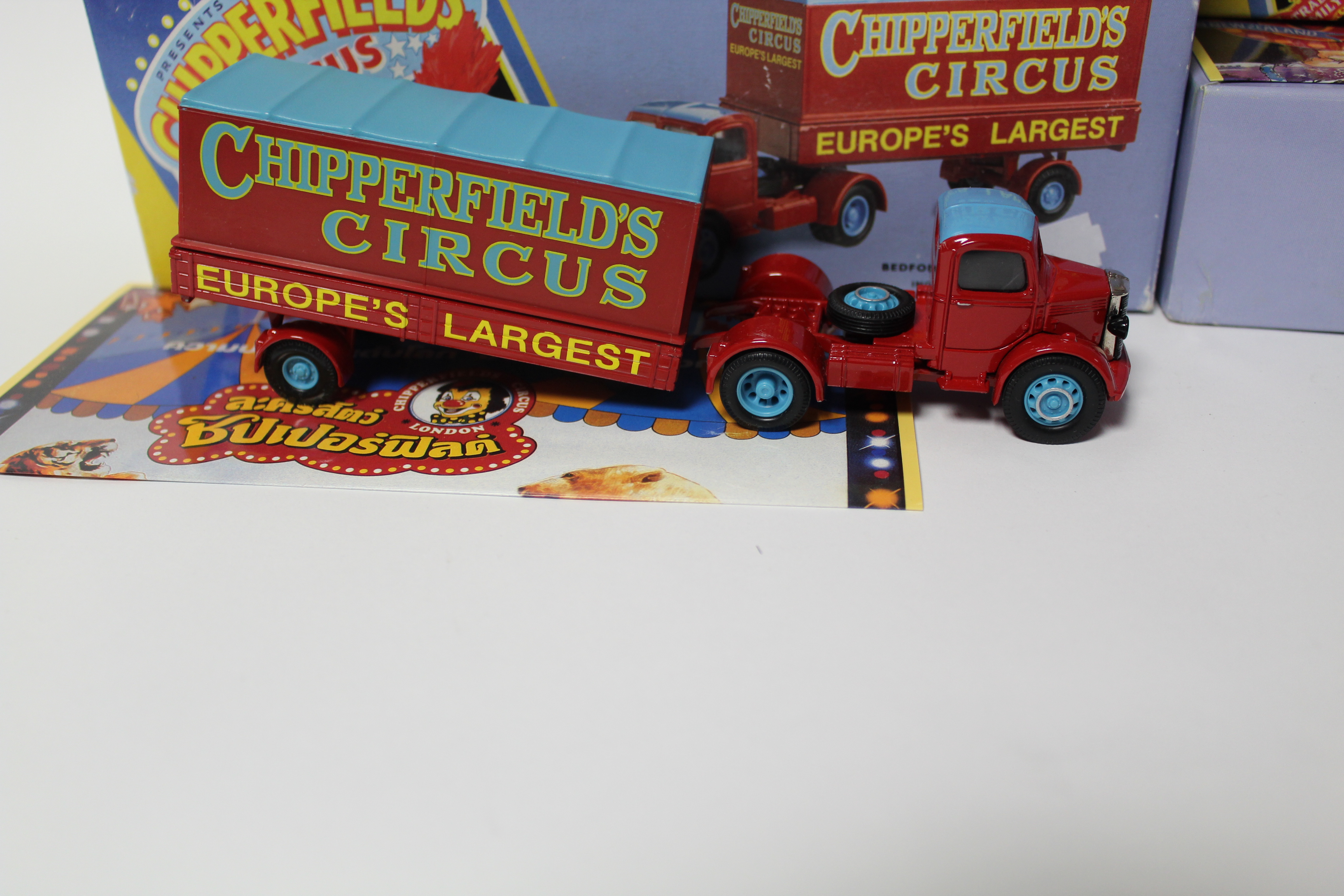 Four Corgi classics die-cast “Chipperfields Circus” vehicles, all boxed. - Image 5 of 5