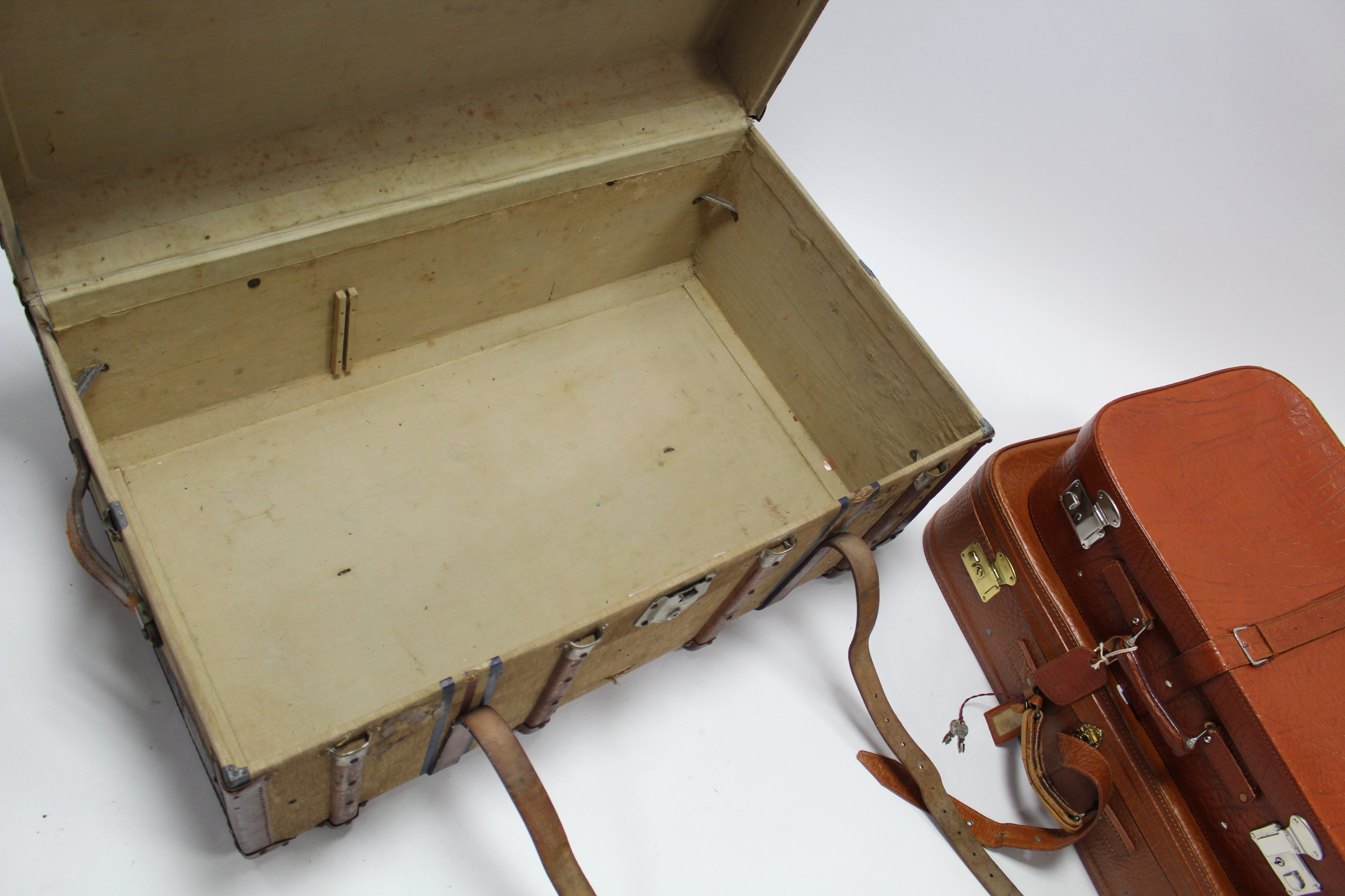 An early 20th century fibre-covered & leather bound ribbed travelling trunk, 35½” long; together - Image 5 of 5