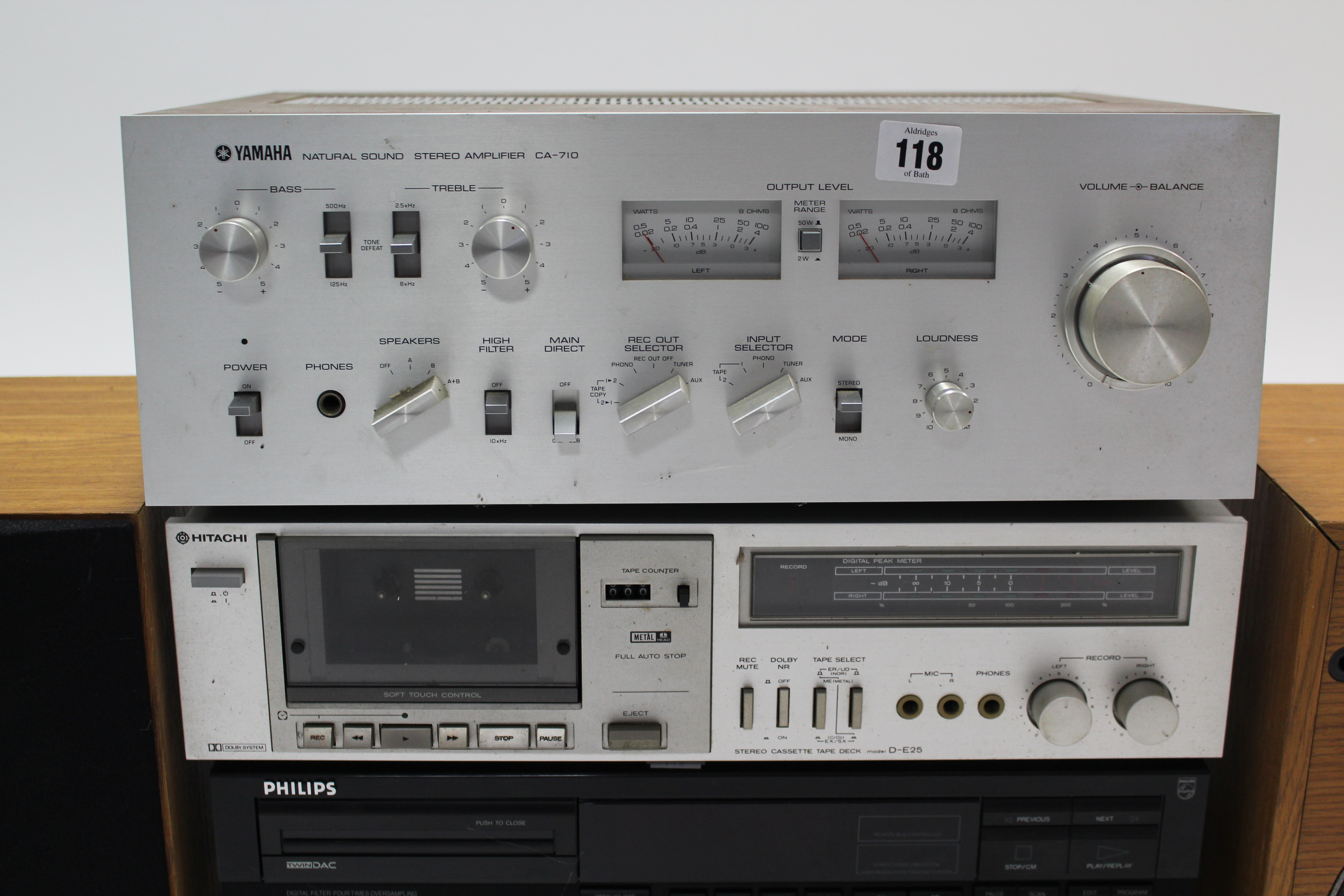 A Yamaha “Natural Sound” stereo amplifier (CA –710); a Philips CD player; & a Hitachi hi-fi system. - Image 2 of 5