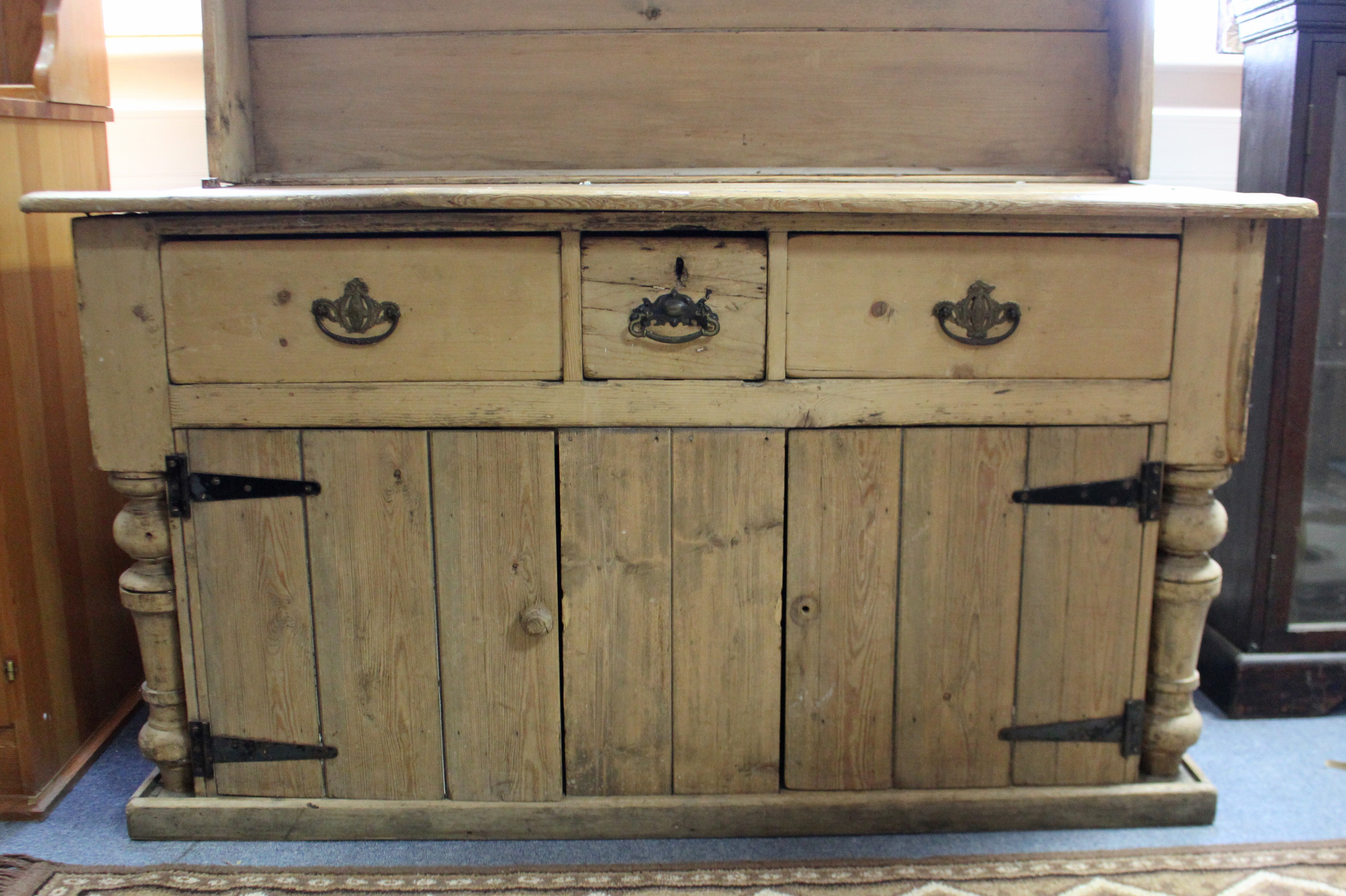 A Victorian-style pine kitchen dresser, the upper part fitted centre shelf & with panelled back, the - Image 2 of 3