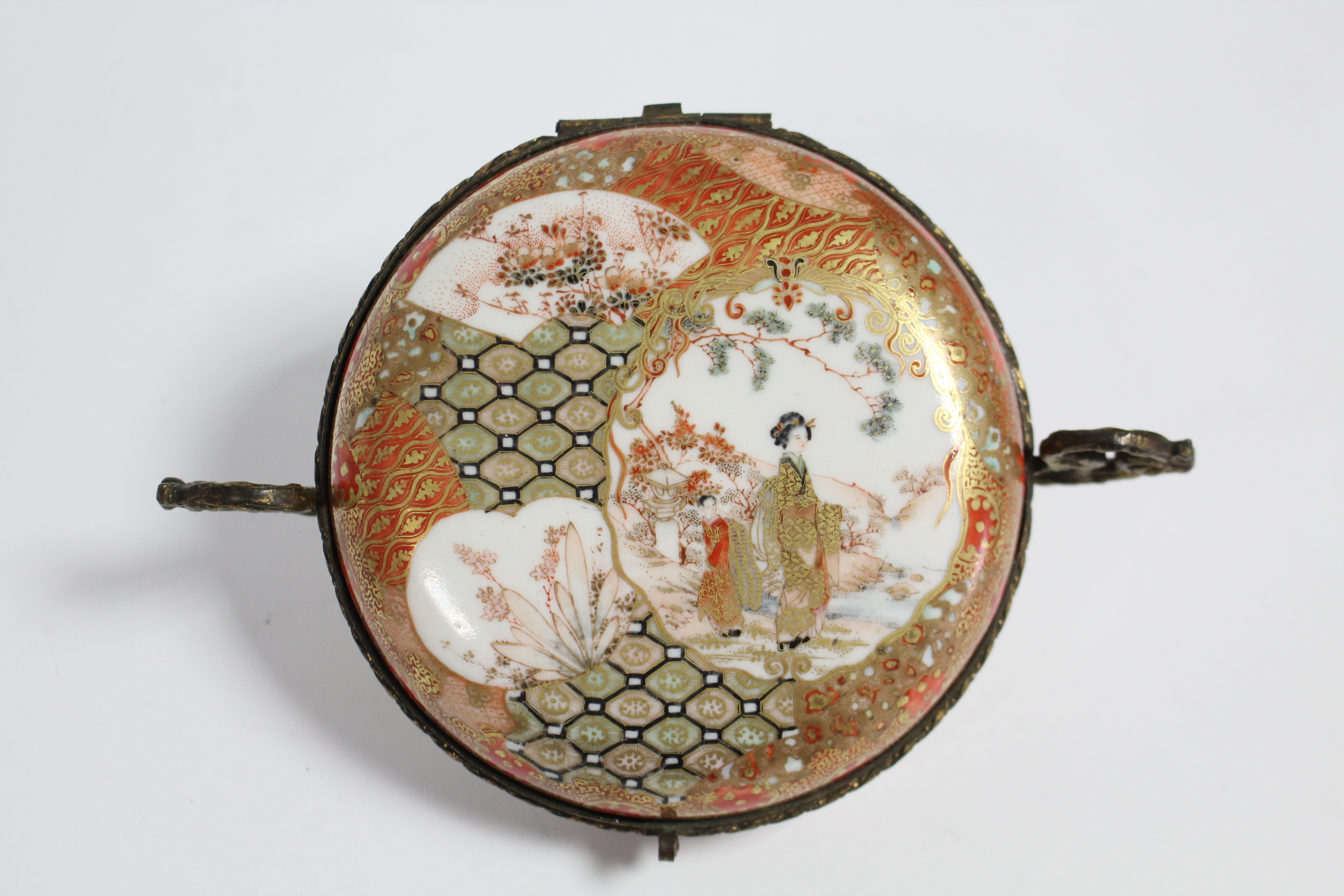 A 19th century Japanese Kutani porcelain circular box & cover decorated with figure scenes, flowers, - Image 2 of 7