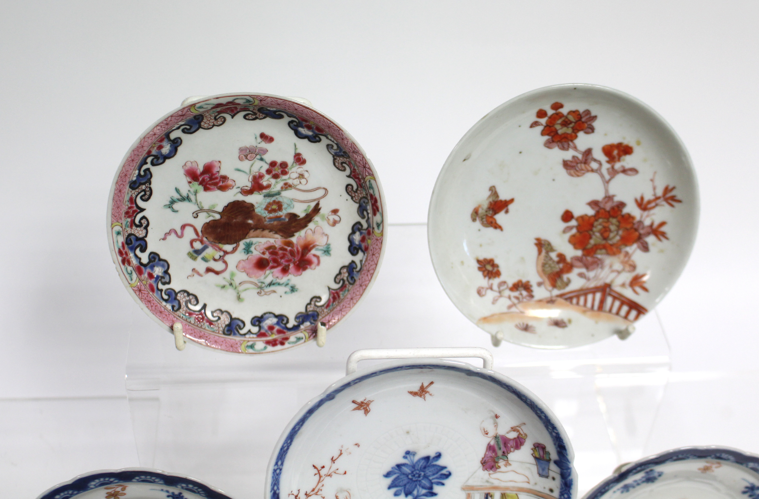 A pair of 18th century Chinese blue-&-white porcelain “Nanking Cargo” saucers painted with pine - Image 4 of 5