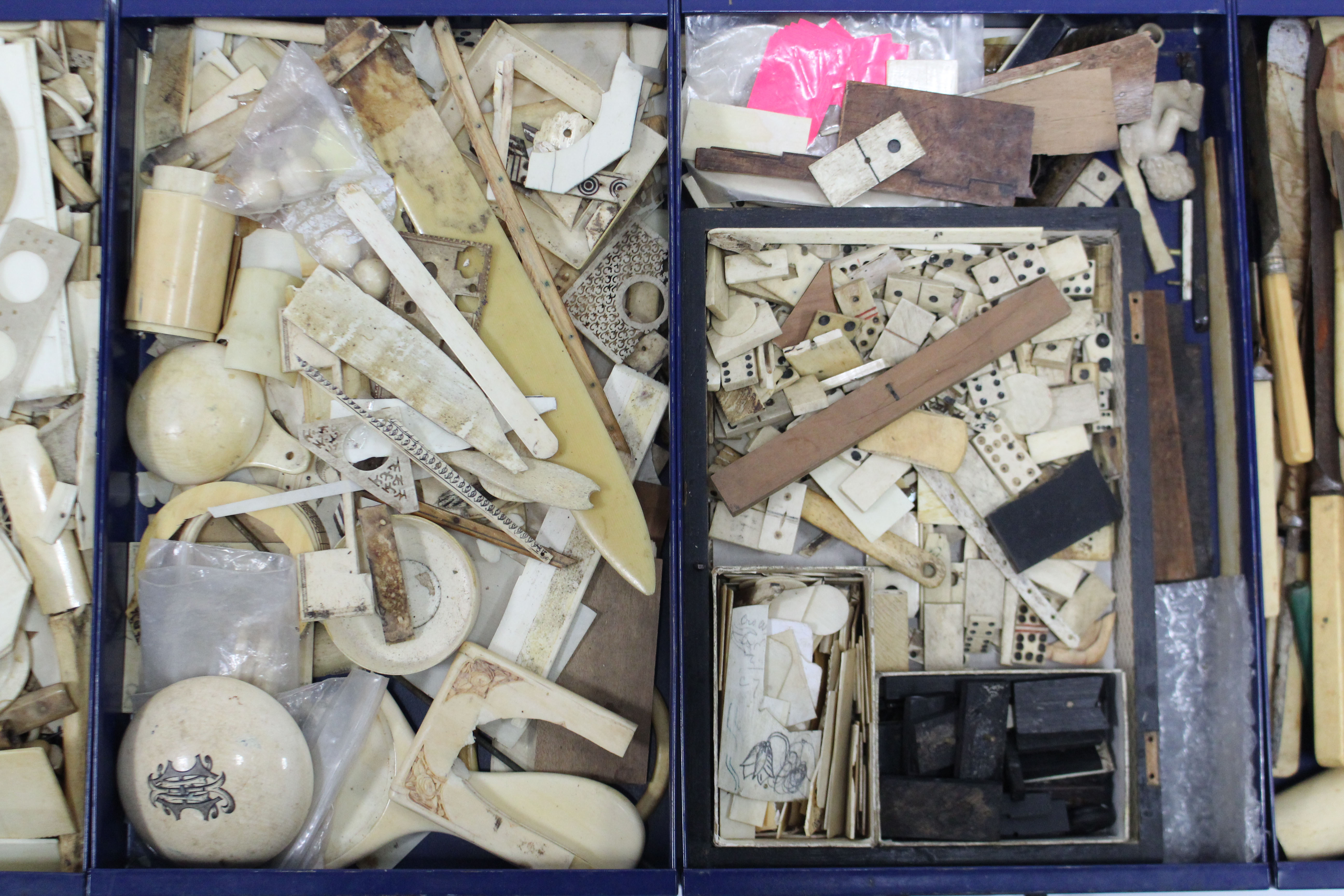 A large quantity of ivory, bone, & other sections fragments, etc., for restoration use. - Image 6 of 7