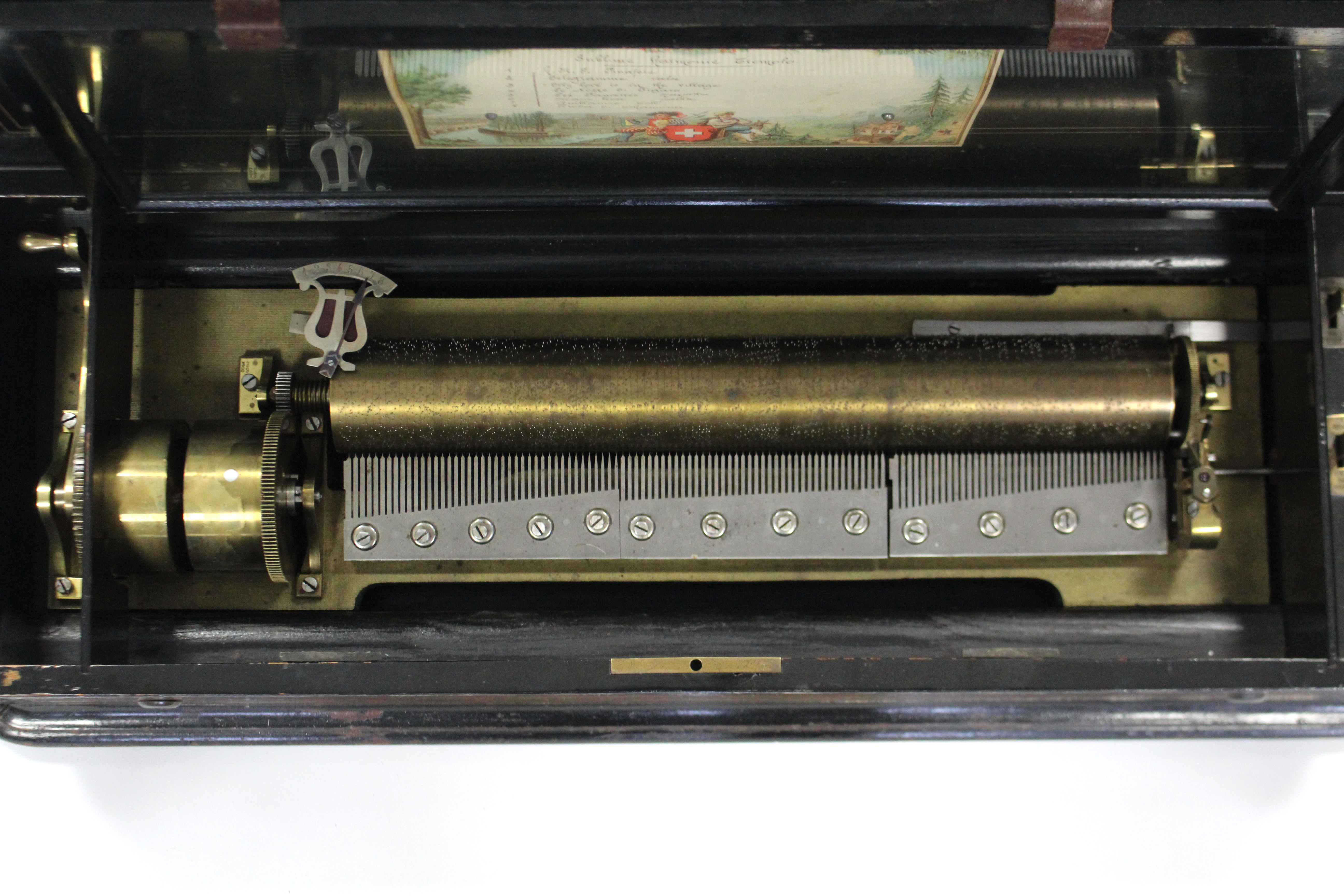 A 19TH CENTURY LARGE SWISS MUSIC BOX BY PAILLARD VAUCHER FILS, with 17¼” long brass cylinder playing - Image 4 of 9