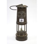 A Thomas & Williams of Cambrian brass minors lamps (No. 49099), 9¾” high.