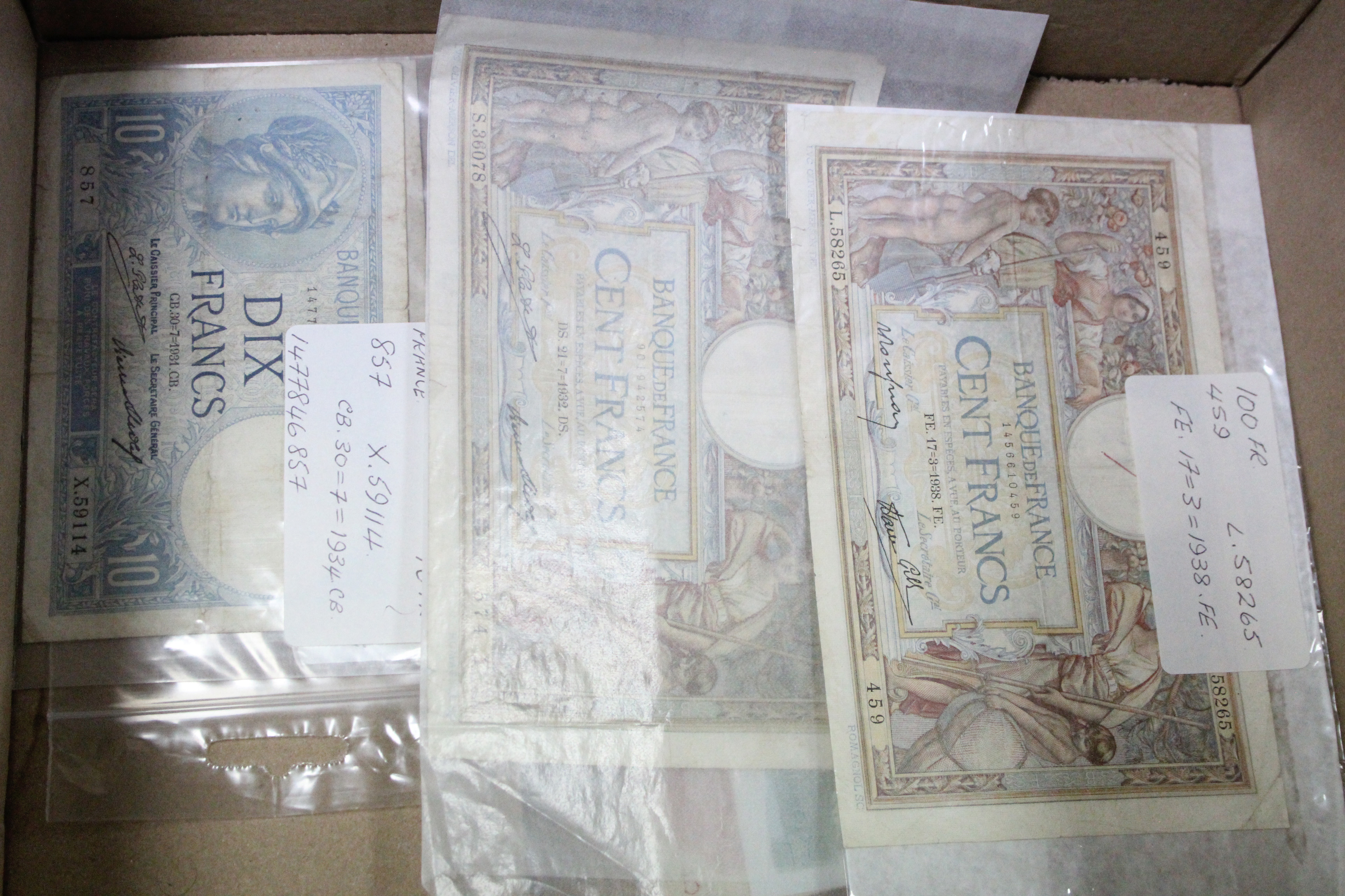 Various sets of UK uncirculated coins, circa 1970’s; various commemorative crowns & other coins; - Image 7 of 7