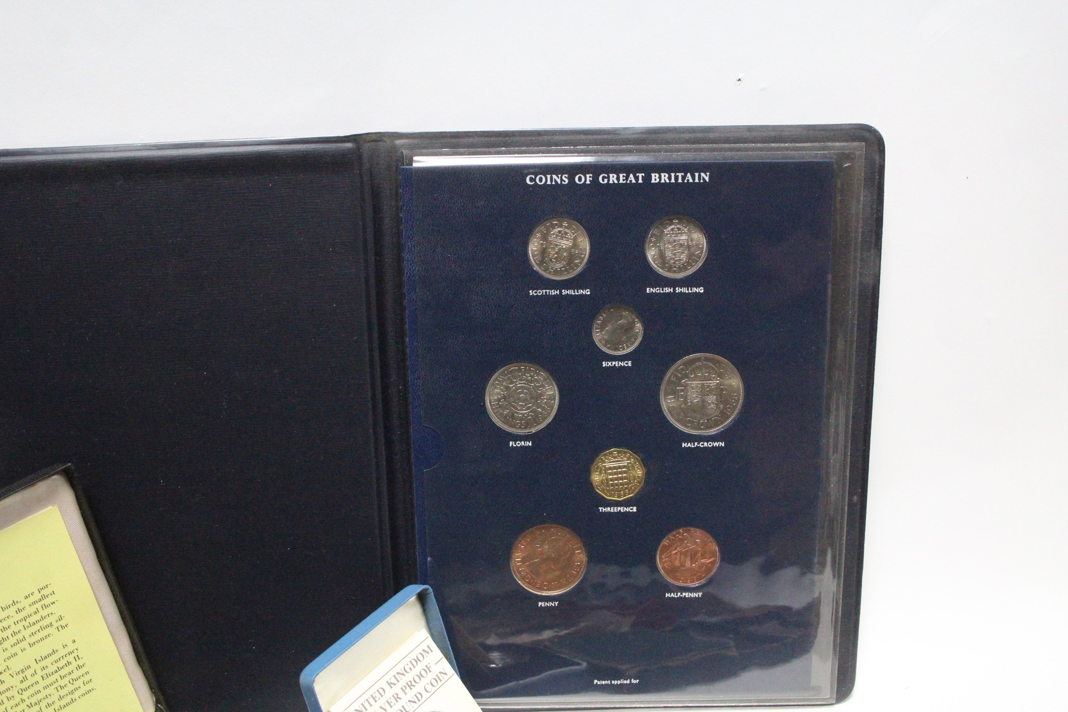 Various sets of UK uncirculated coins, circa 1970’s; various commemorative crowns & other coins; - Image 5 of 7