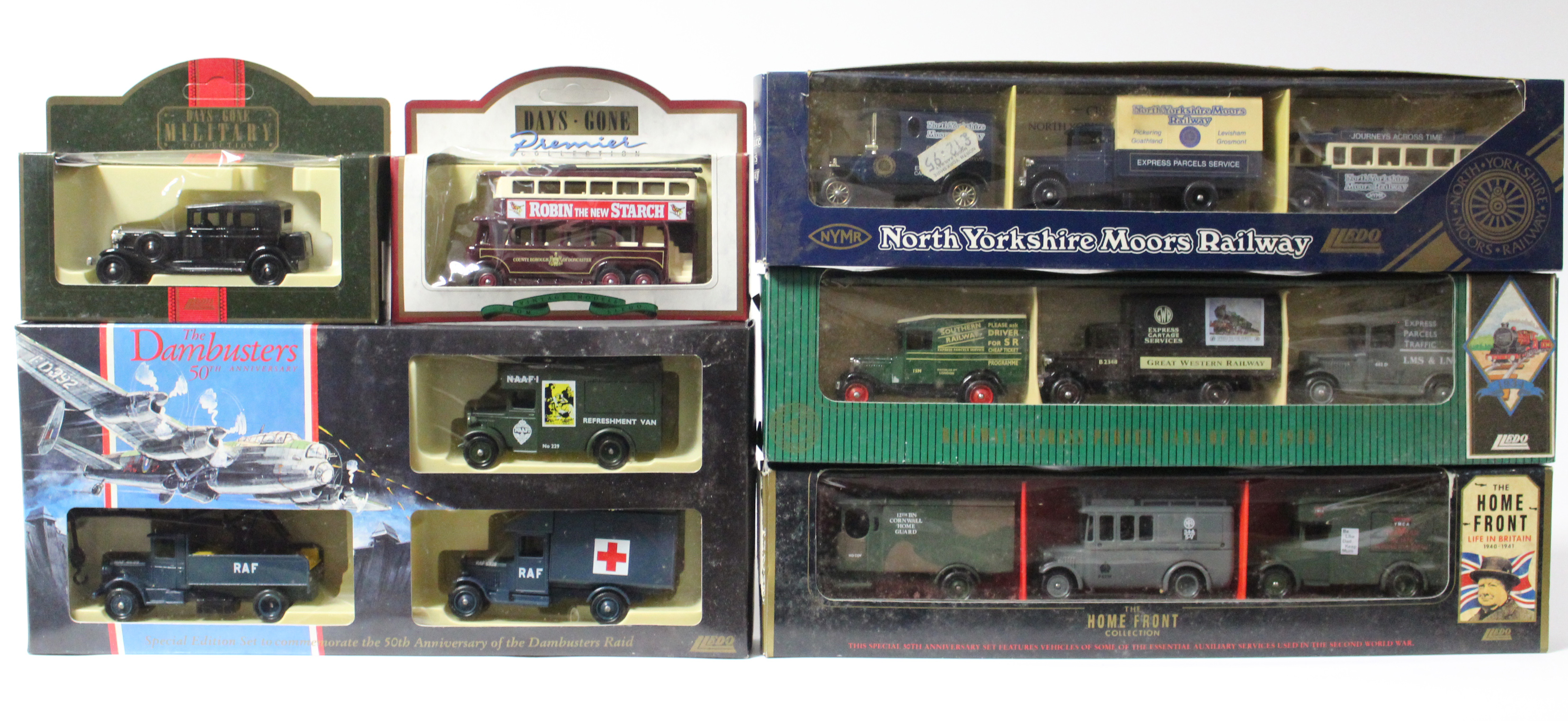 Twenty-four various scale models, boxed & unboxed.