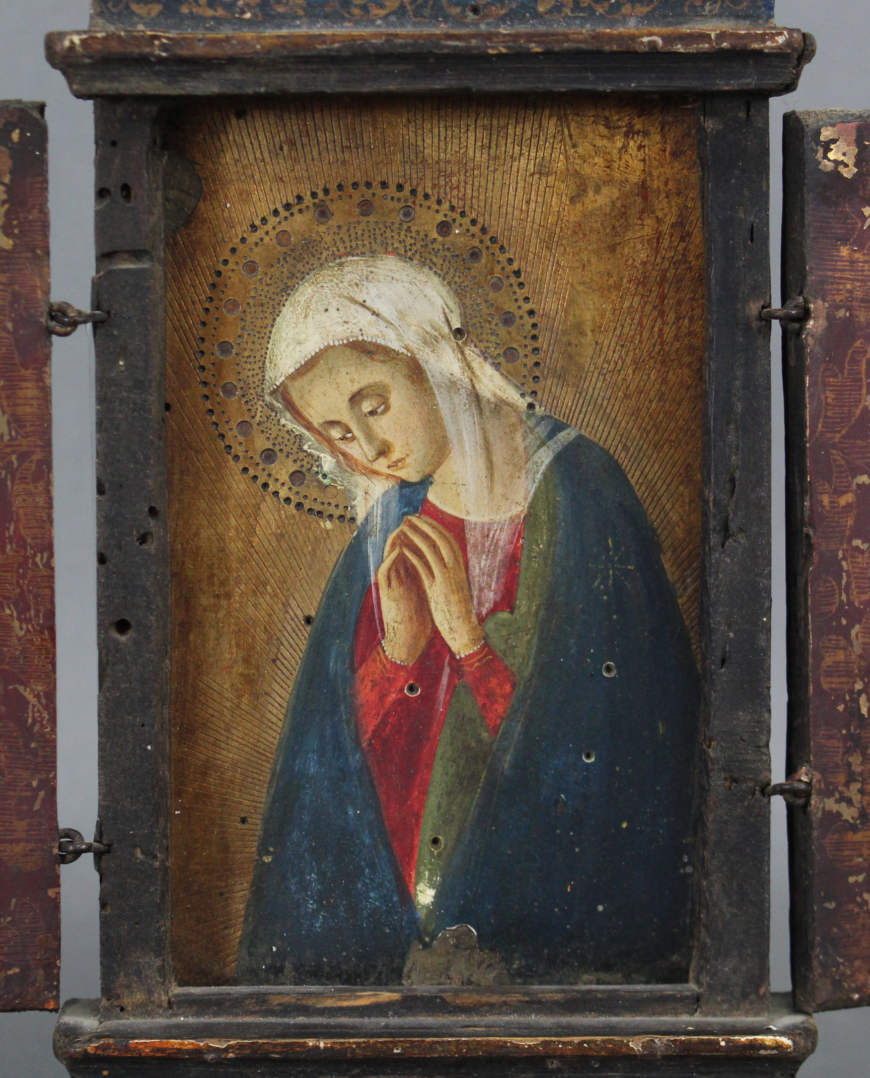 An Italian renaissance style tabernacle with half-length portrait of the Madonna painted in oils & - Image 2 of 4