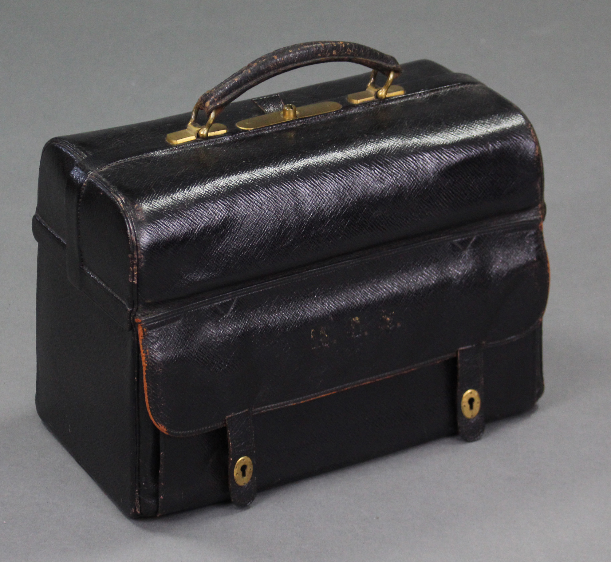 A late Victorian gentleman’s black leather travelling toilet case by W. Thornhill of New Bond St., - Image 2 of 7