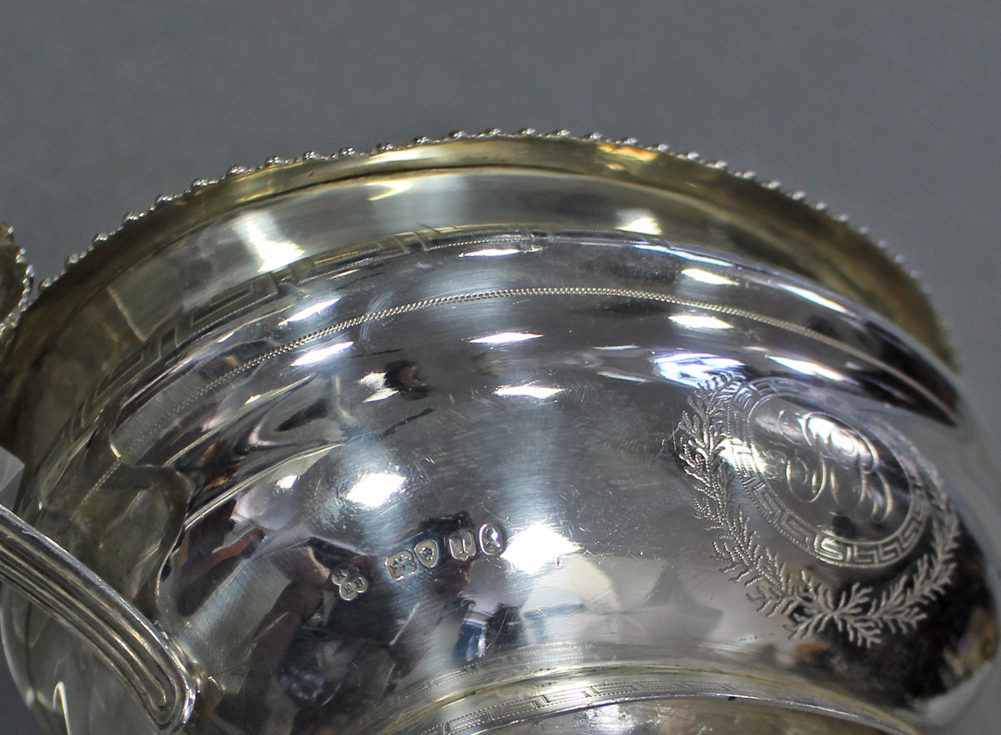 A George IV silver two-handled sugar bowl & matching milk jug, both of compressed oval shape, with - Image 3 of 3