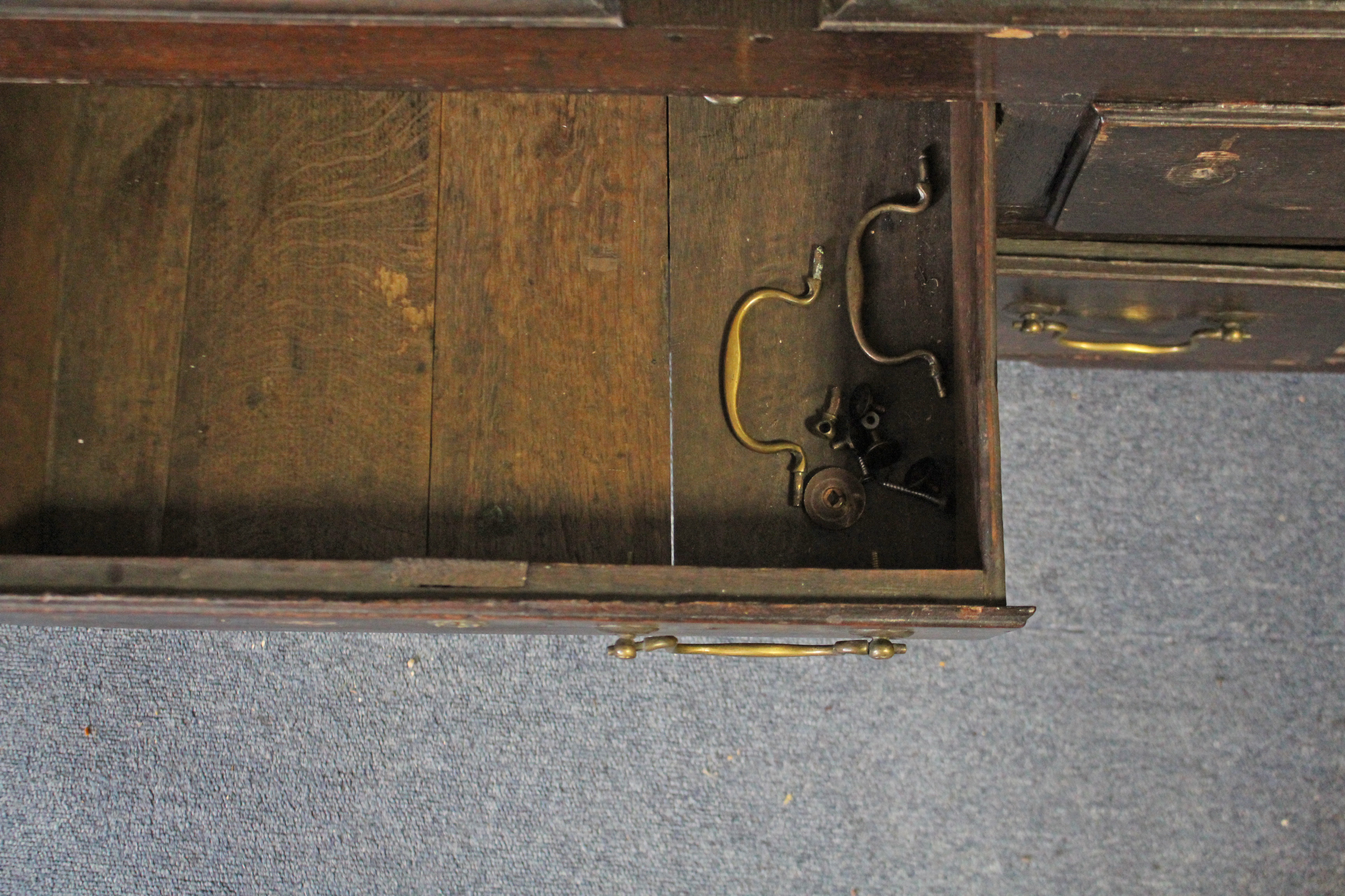 A LATE 17th/early 18th century OAK PRESS CUPBOARD, the upper part with moulded cornice, fitted two - Image 4 of 4