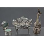 A late 19th century continental silver miniature sofa in the rococo style, on cabriole legs, 2¾”