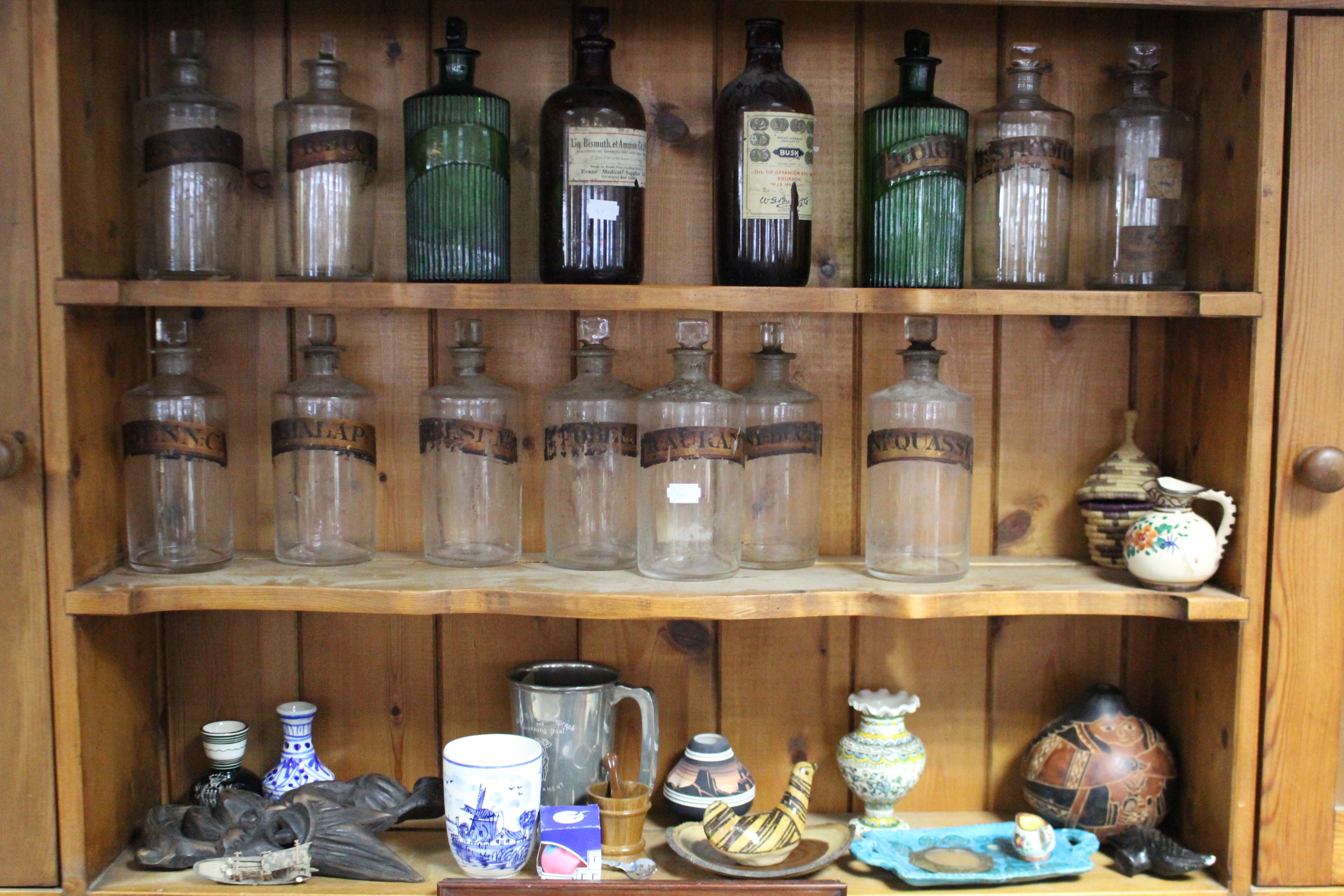 A collection of approximately thirty various apothecary bottles; a full-length female portrait; - Bild 6 aus 6