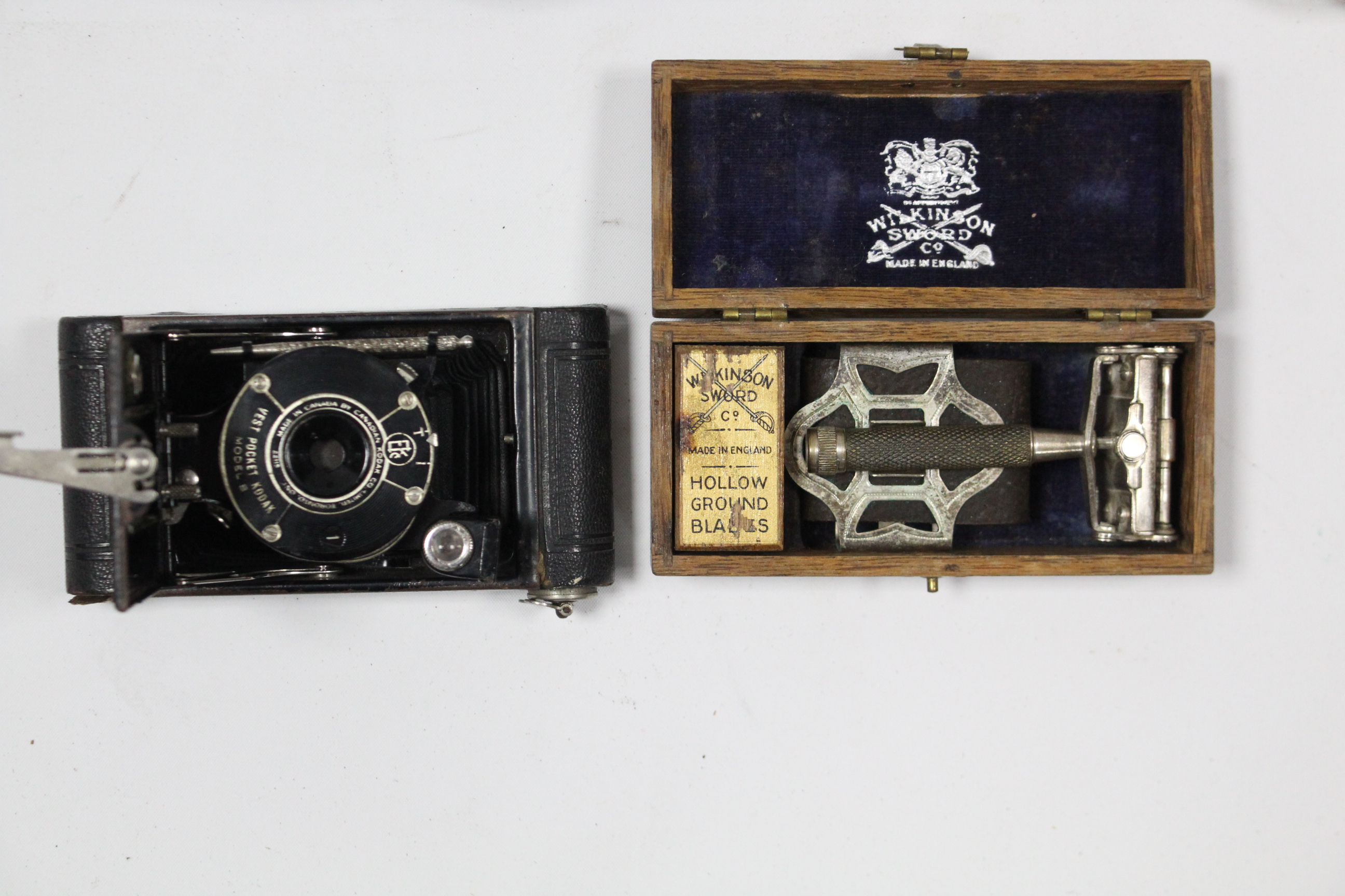 A Kodak “Vest Pocket” folding camera; a Wilkinson’s safety razor; various items of metalware, etc. - Image 2 of 6