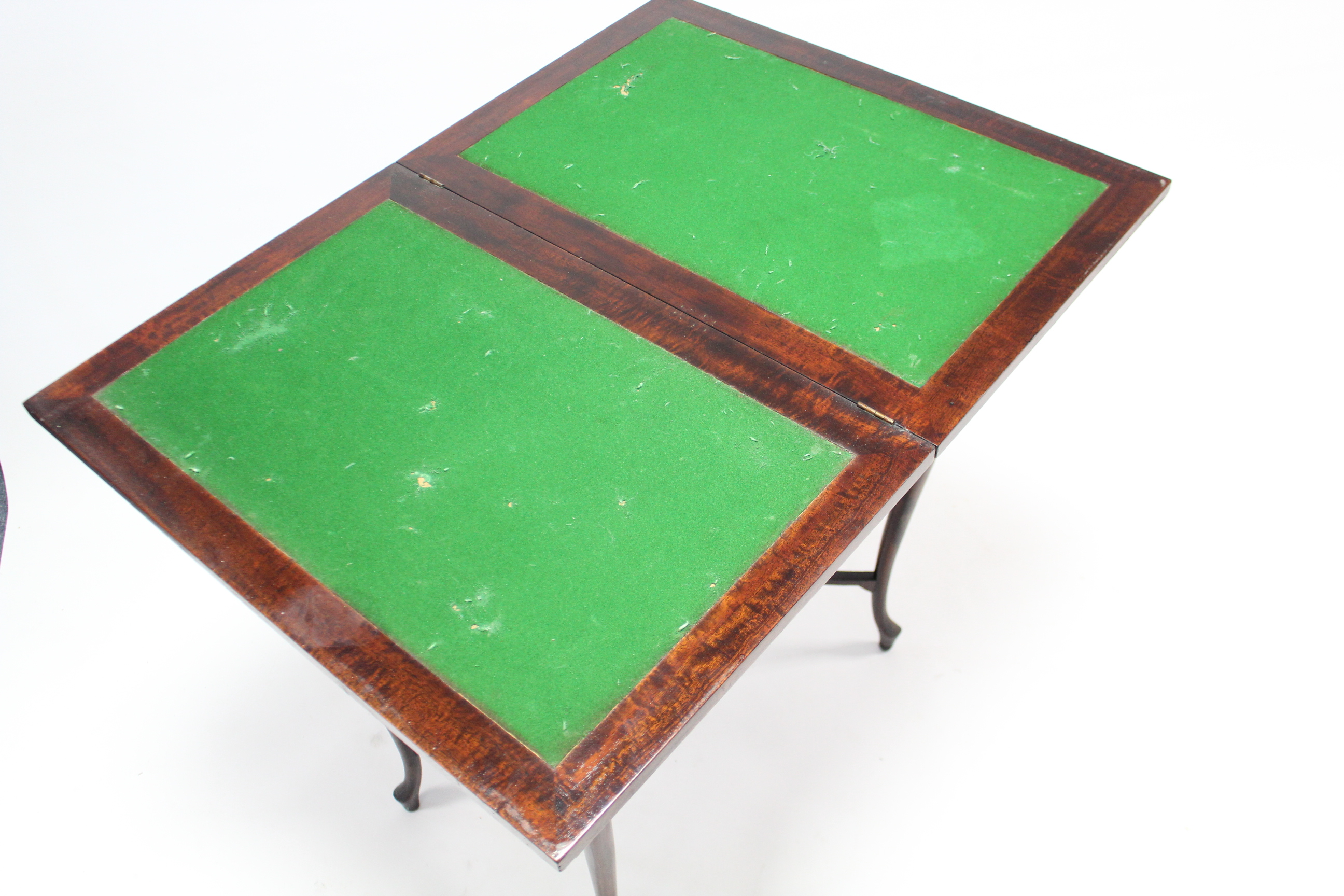 An Edwardian mahogany card table inset green baize to the rectangular fold-over top, fitted frieze - Image 3 of 4