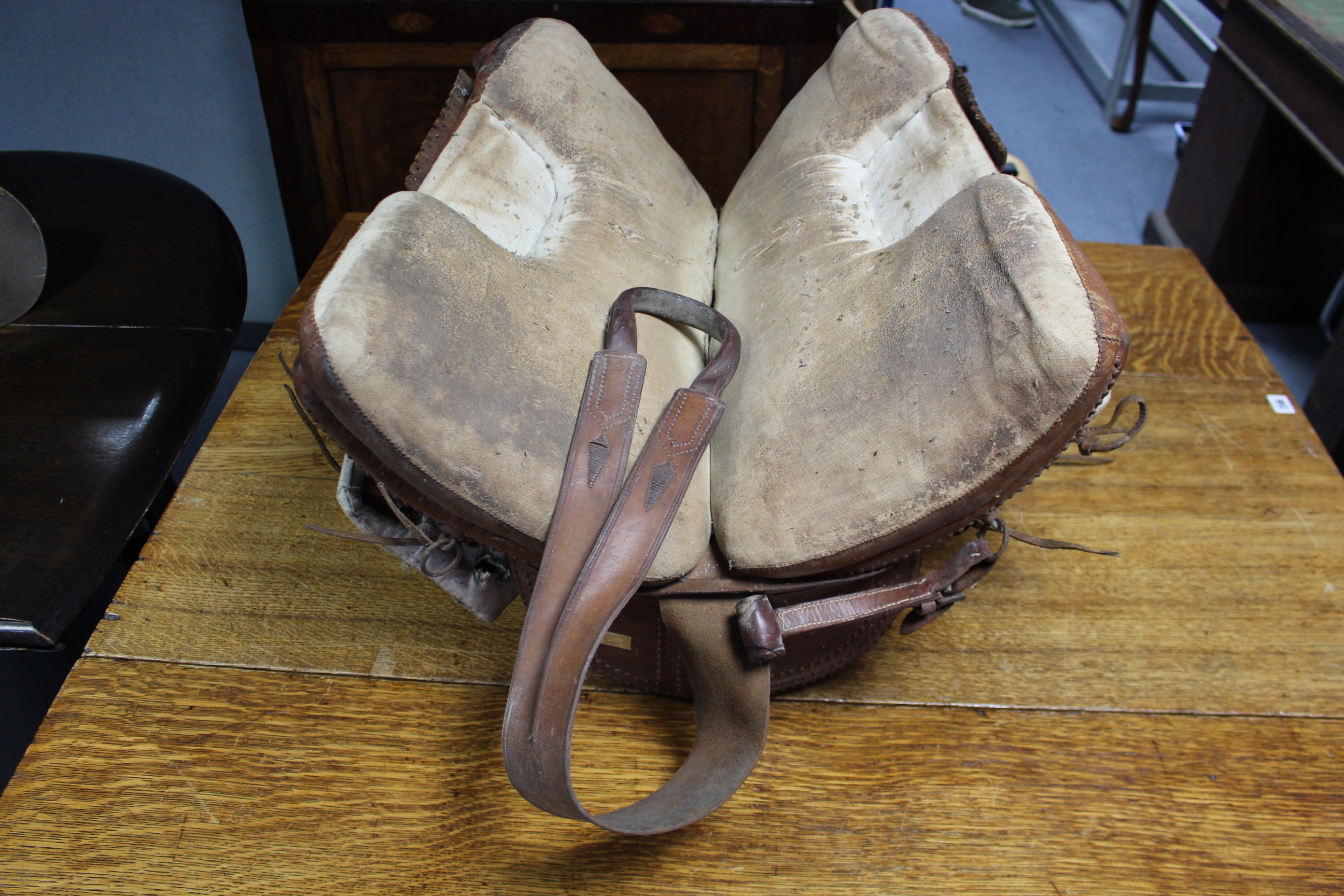 Three leather horse riding saddles; two pairs of riding breeches; a woven horse-hair riding crop; - Image 9 of 23