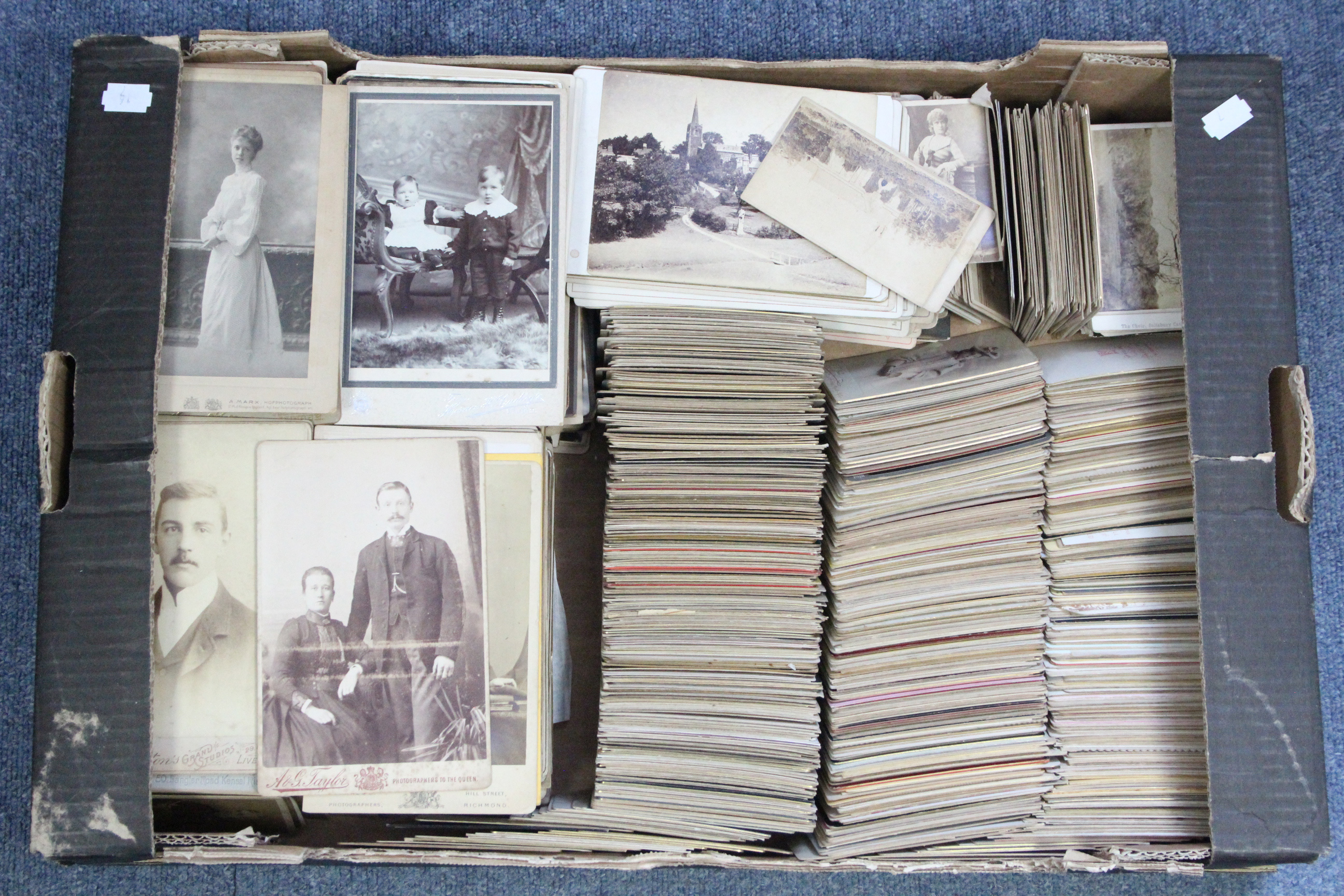 A large collection of antique carte-de-visite & cabinet photographs. - Image 2 of 2