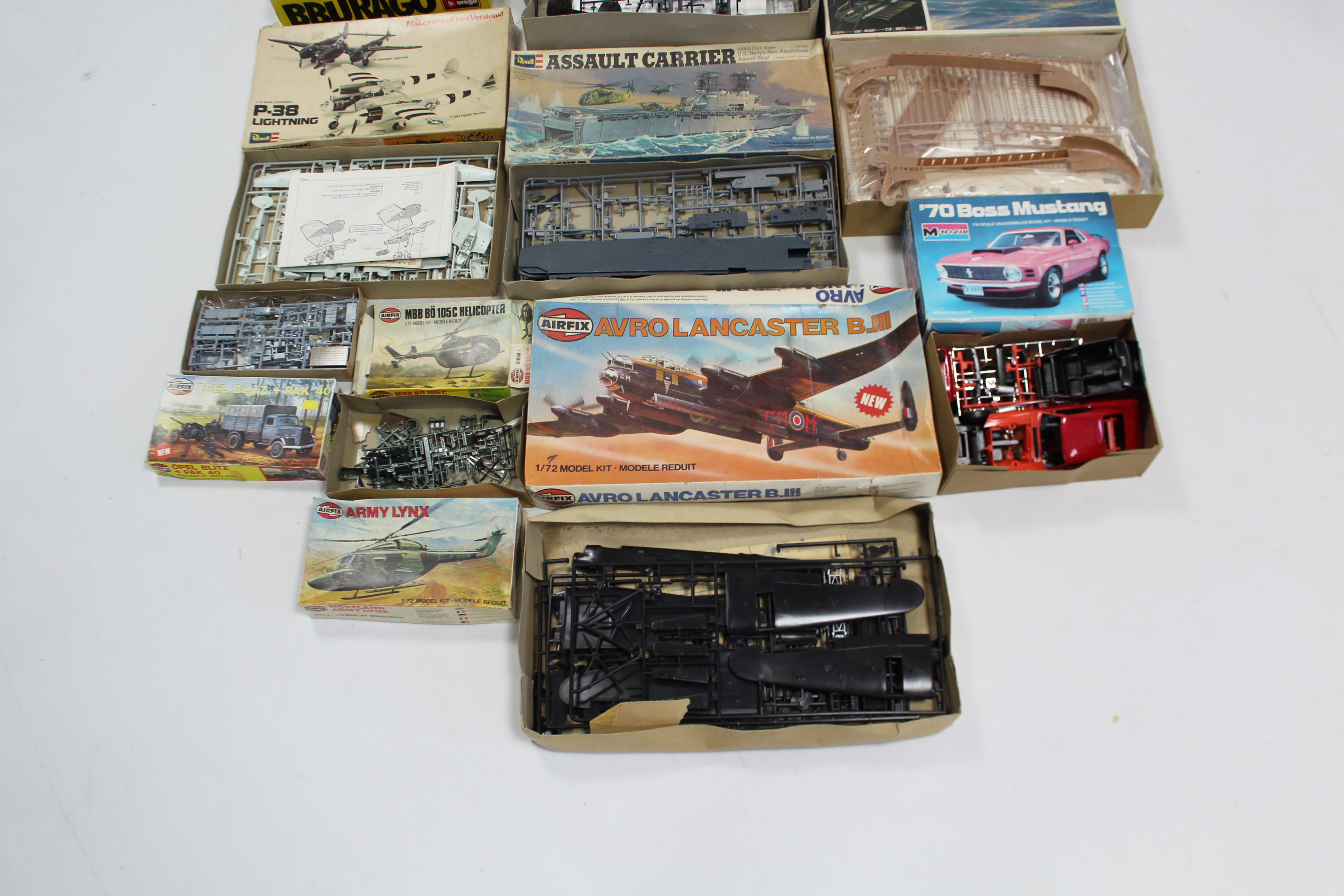 Eleven various model kits, all un-assembled, boxed; & various model kit accessories. - Image 4 of 4