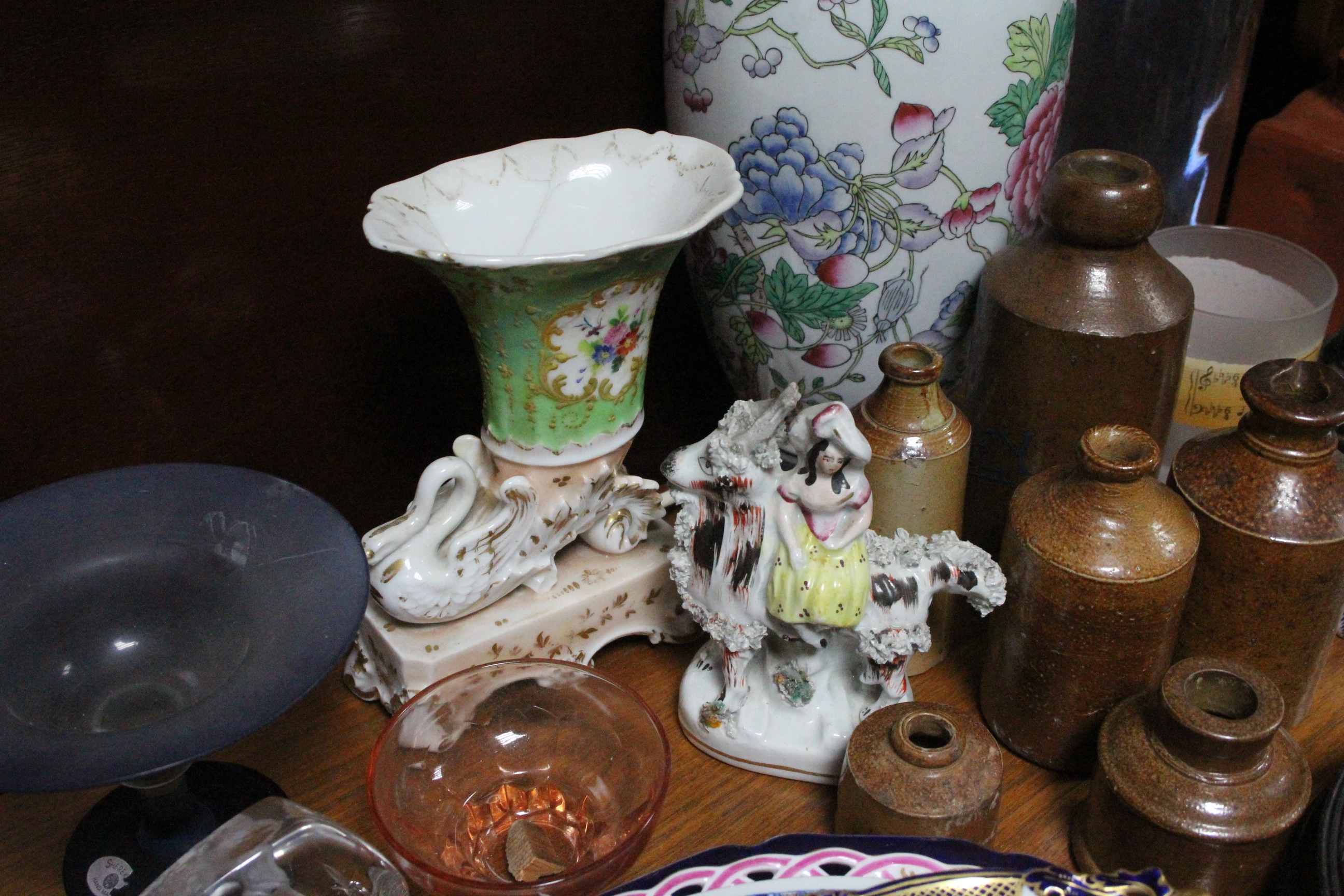 Various items of decorative china, pottery, glassware, etc. - Image 3 of 4