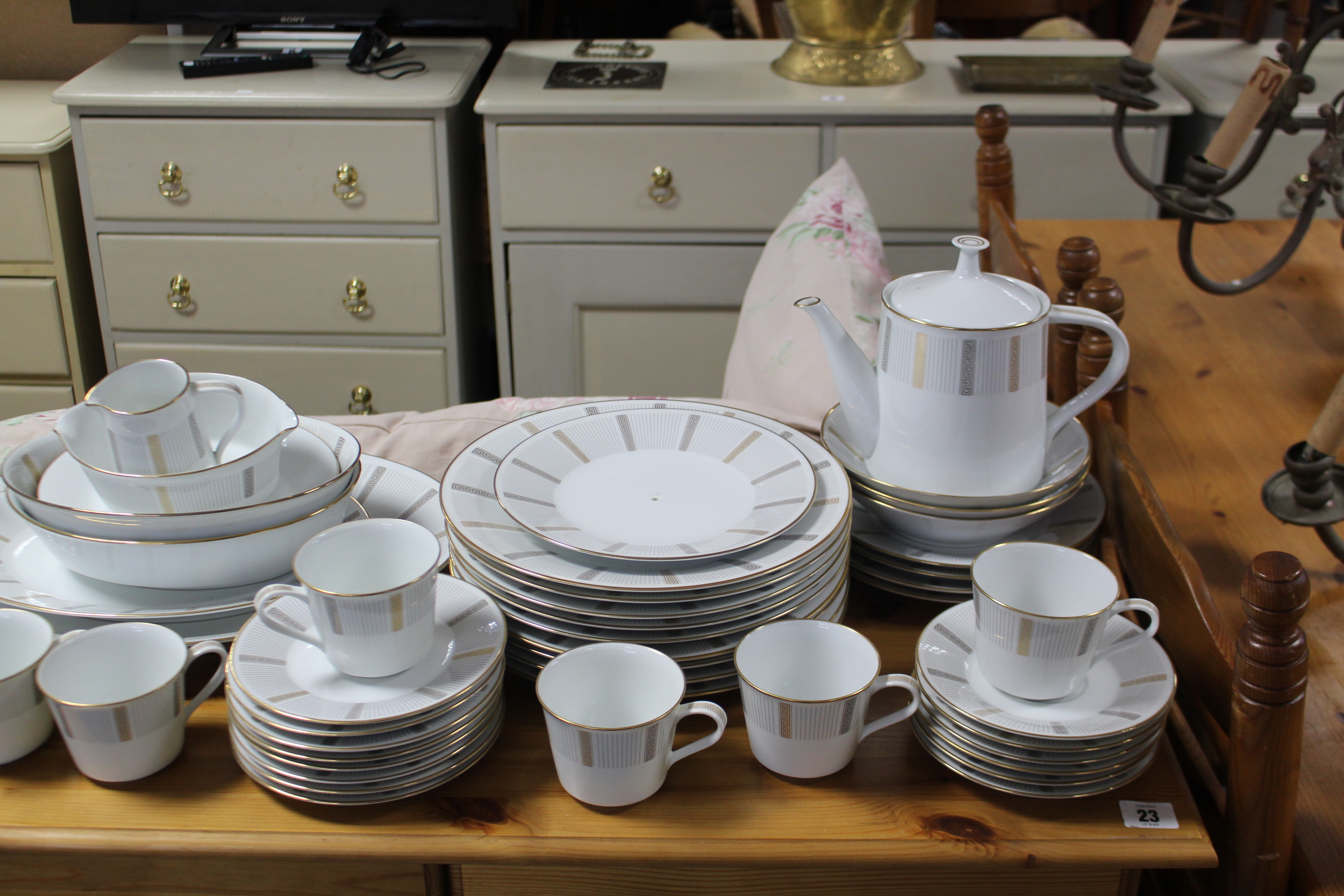 Approximately forty items of Noritake “Humoresque” pattern dinner & tea ware, part w.a.f. - Image 3 of 4