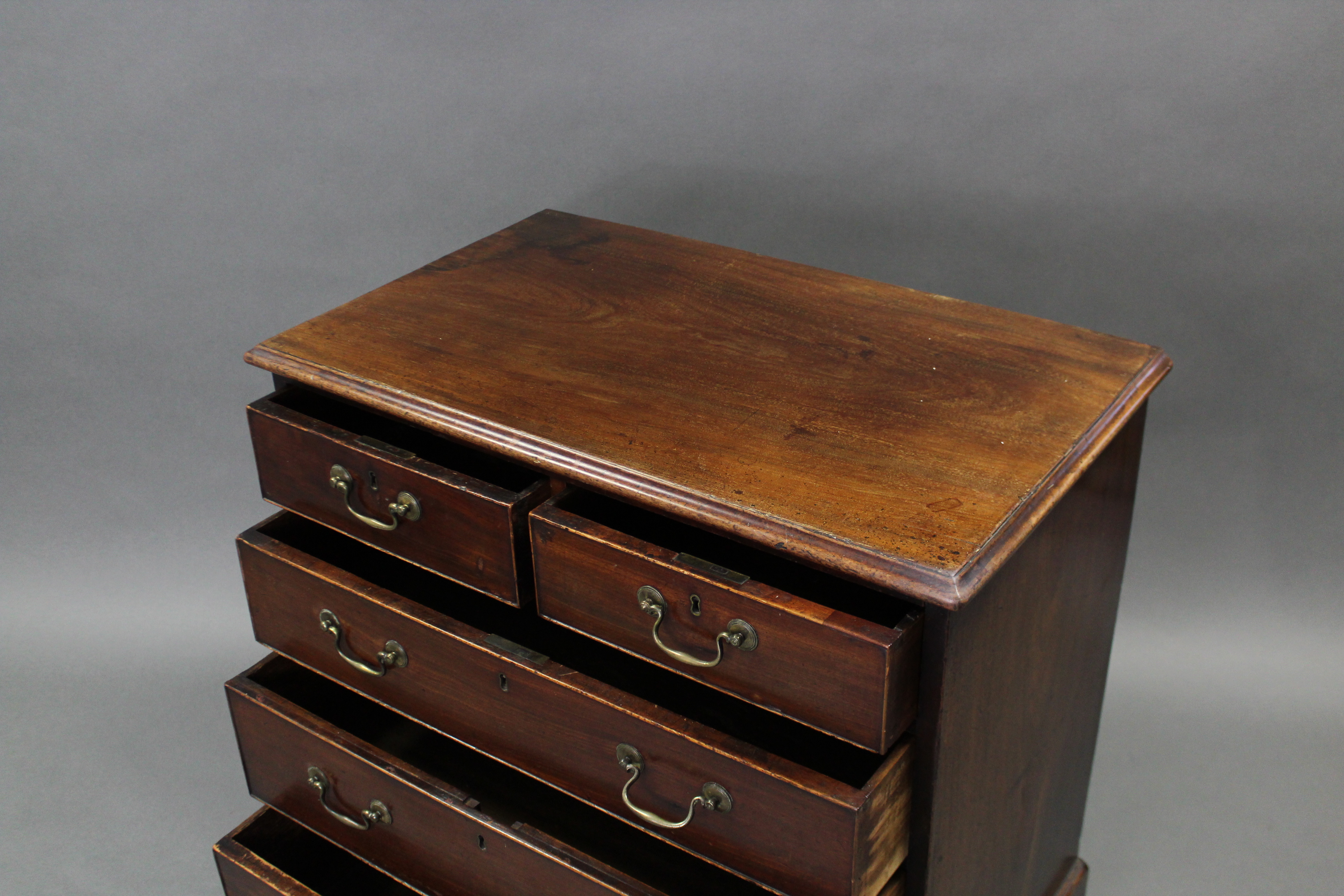 A George III mahogany chest, with moulded edge, fitted two short & three long graduated oak lined - Image 3 of 4